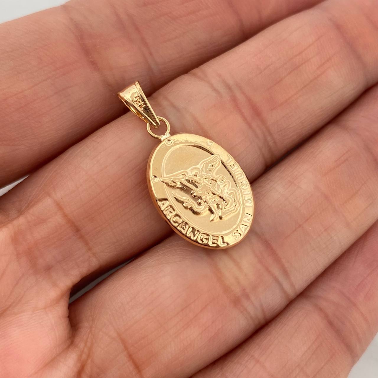 Dije Arcangel San Miguel 1.15gr / 2.5cm / Oro Amarillo 18K %