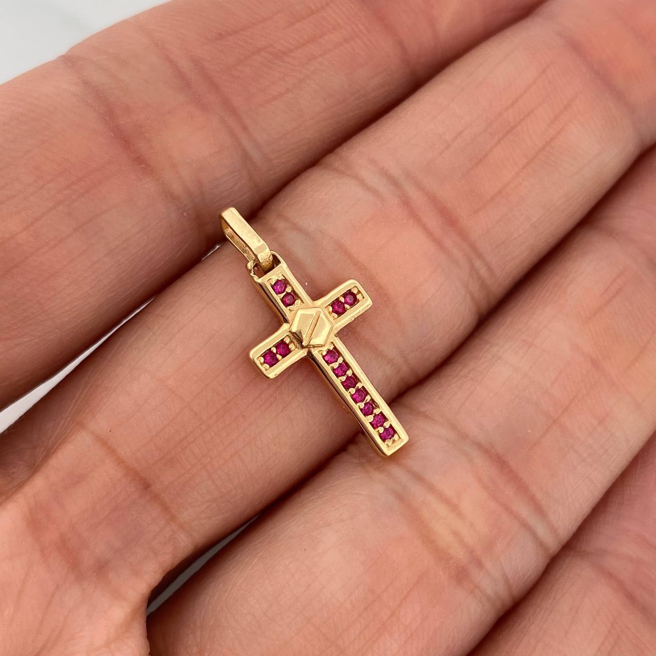 Dije Cruz 1.05gr / 2.2cm / Oro Amarillo 18K %