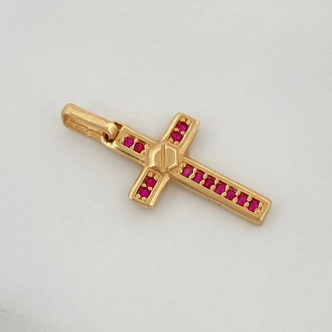 Dije Cruz 1.05gr / 2.2cm / Oro Amarillo 18K %