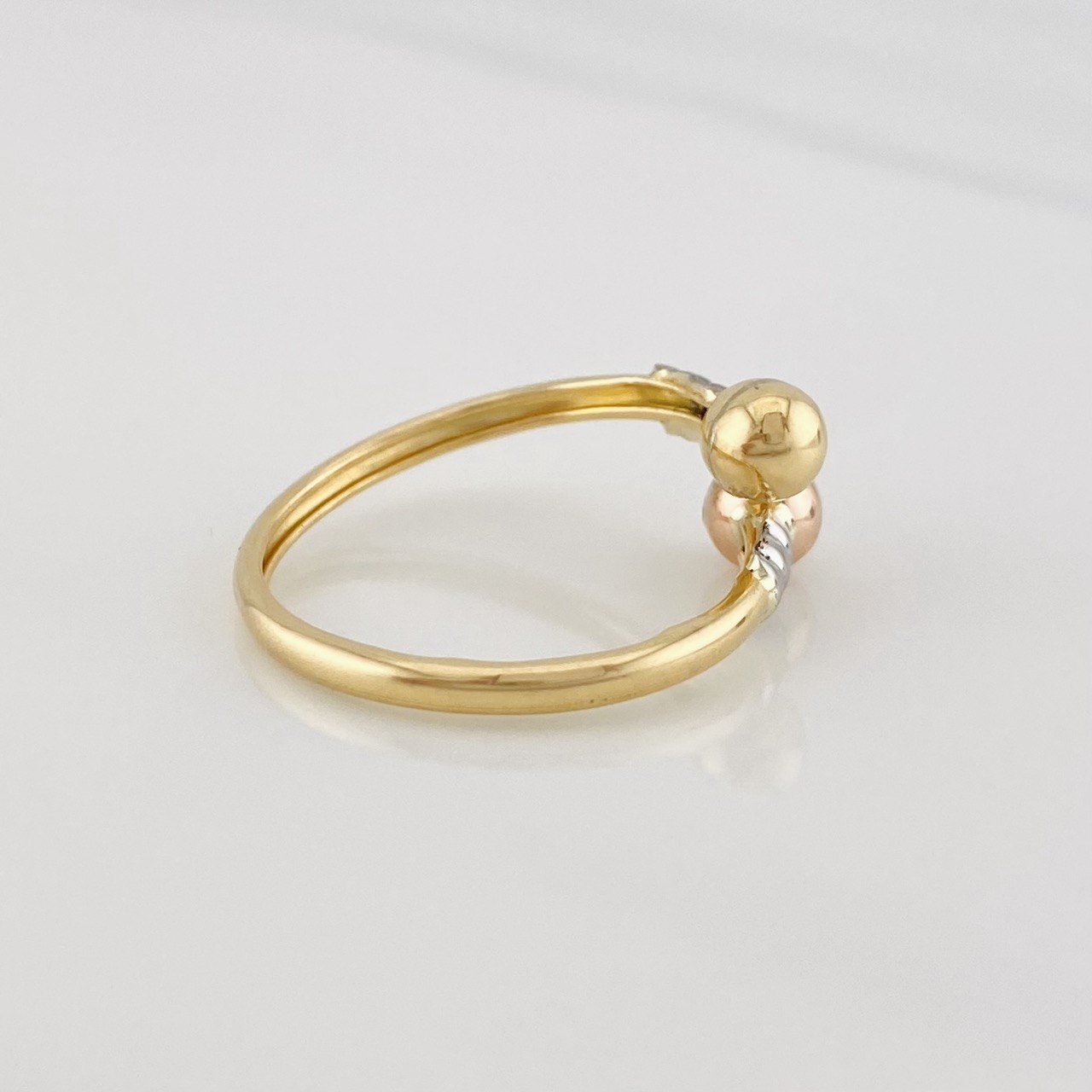 Anillo Tu y Yo 1.35g / T9 3/4 Tres Oros 18K