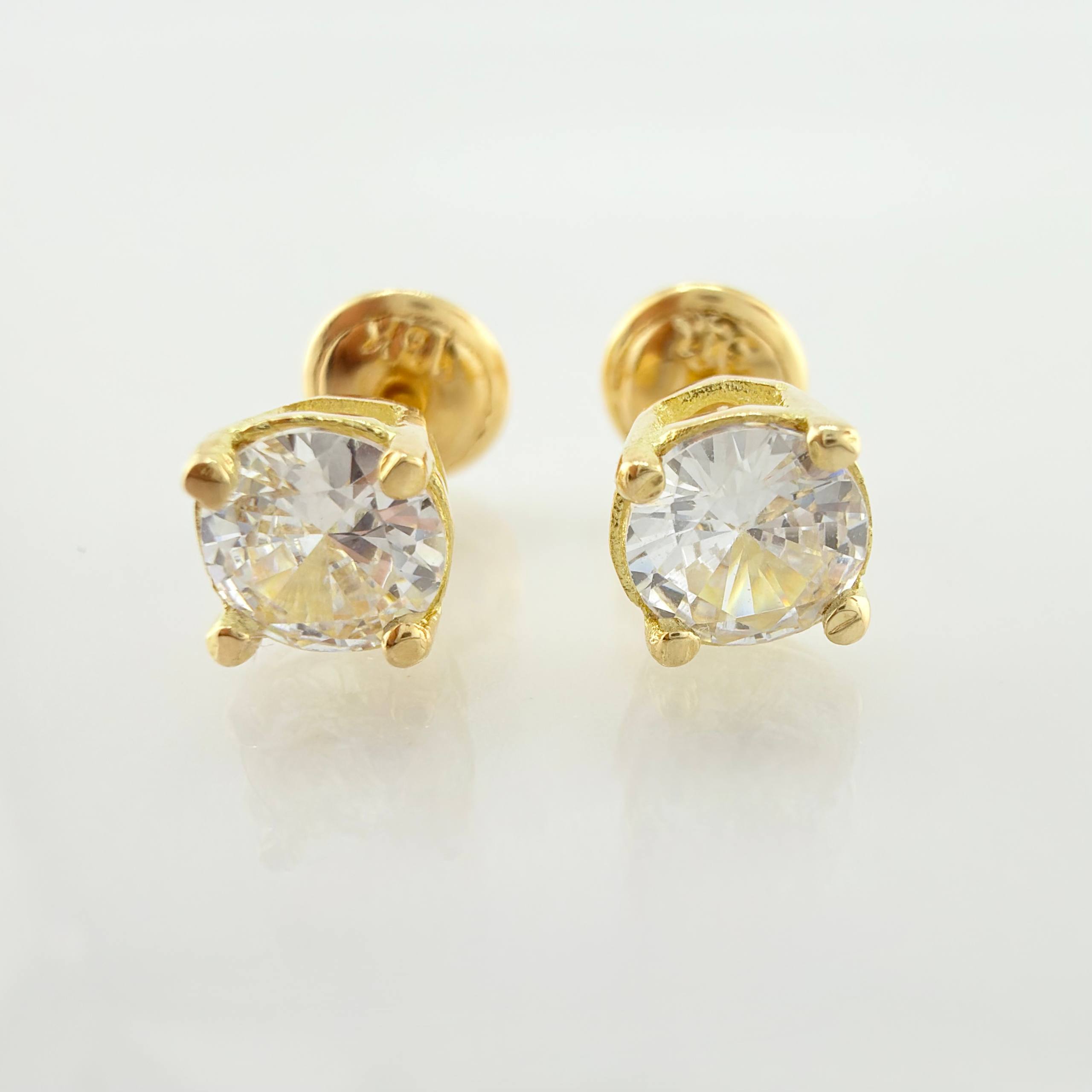Topos Bisel 1.4gr / 5.2mm Oro Amarillo 18K ©