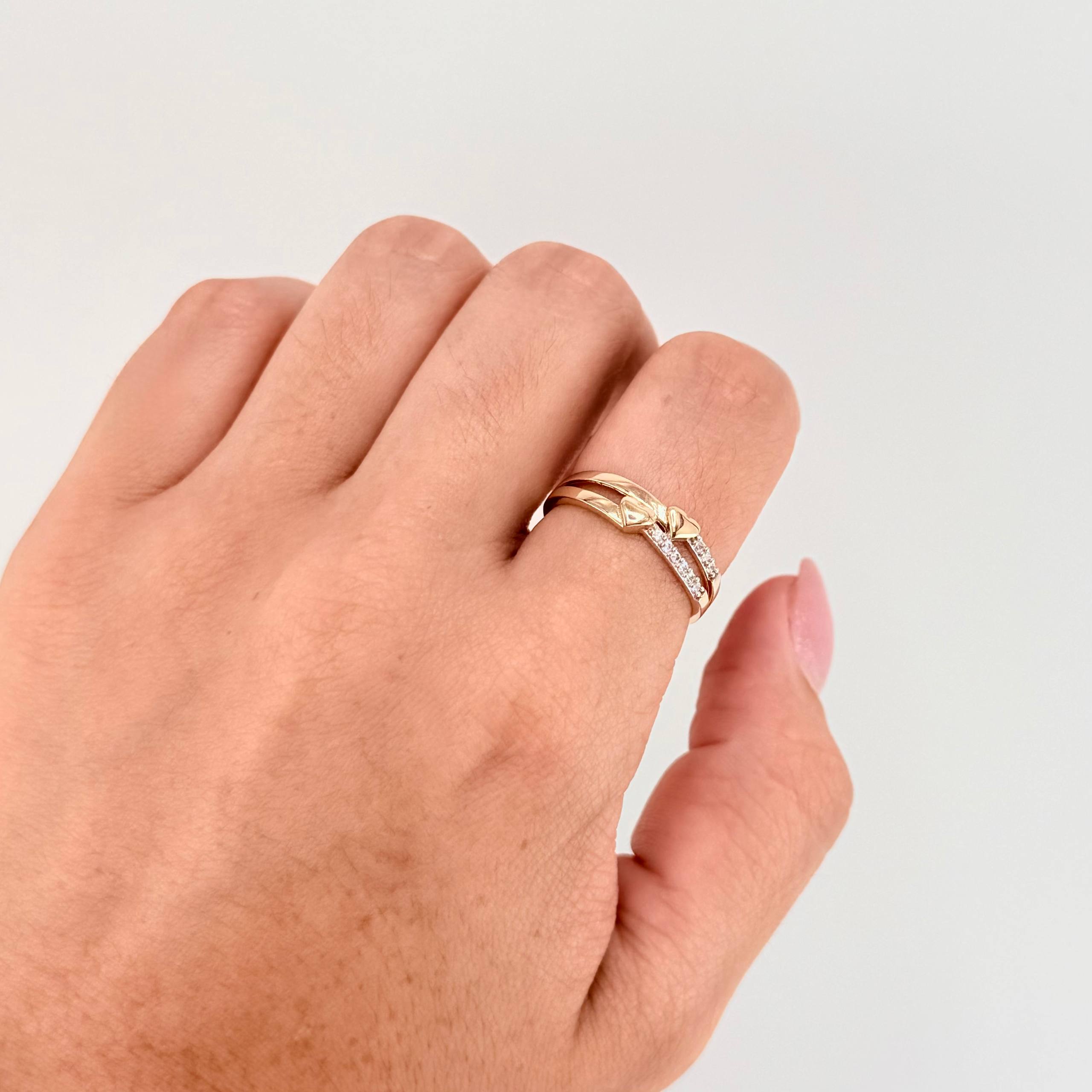 Anillo Doble Linea Corazones 2.35gr / T7 1/2 / Oro Amarillo 18K ©