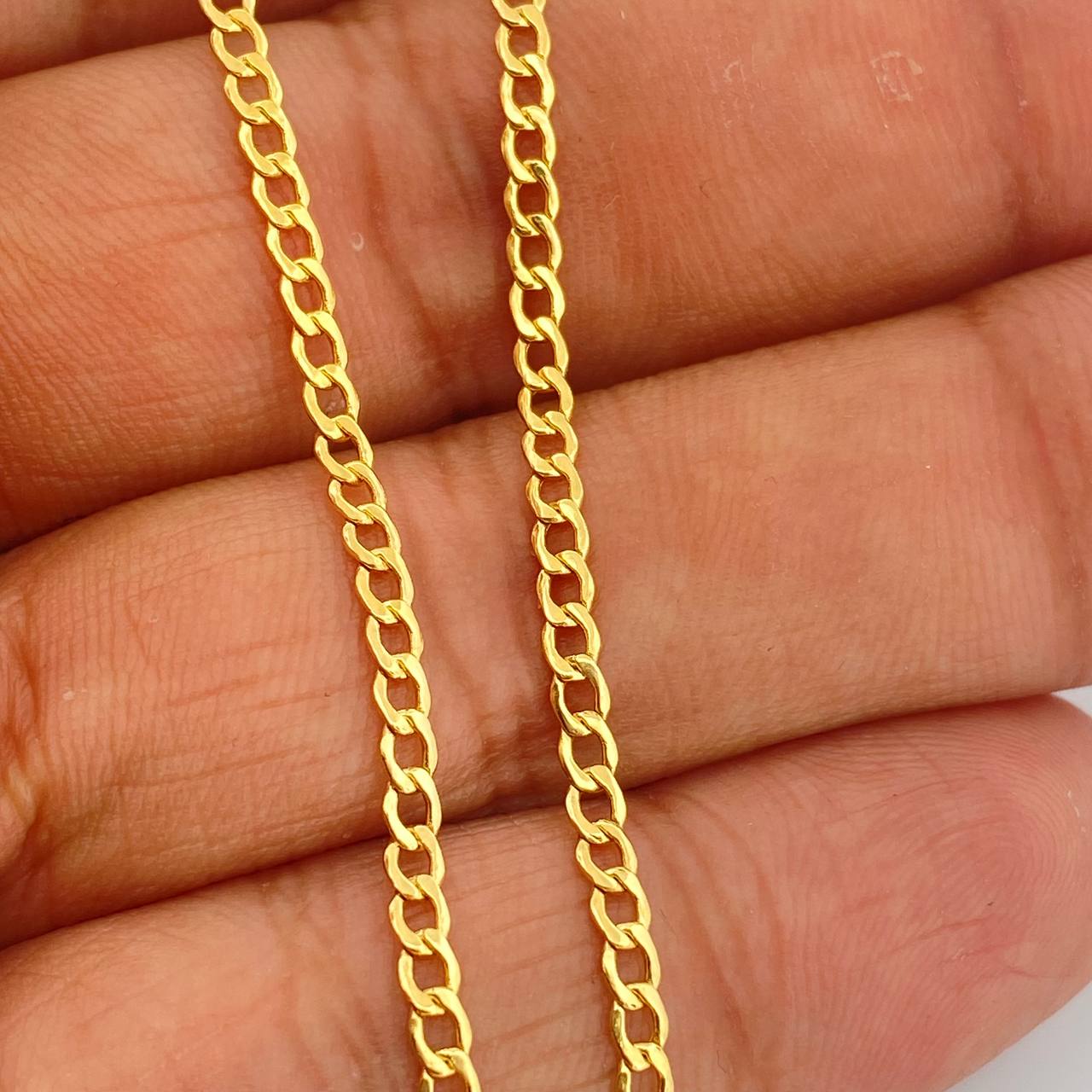 Cadena Cubana 2.6gr / 45.3cm / 2.46mm Oro Amarillo +1 18K %