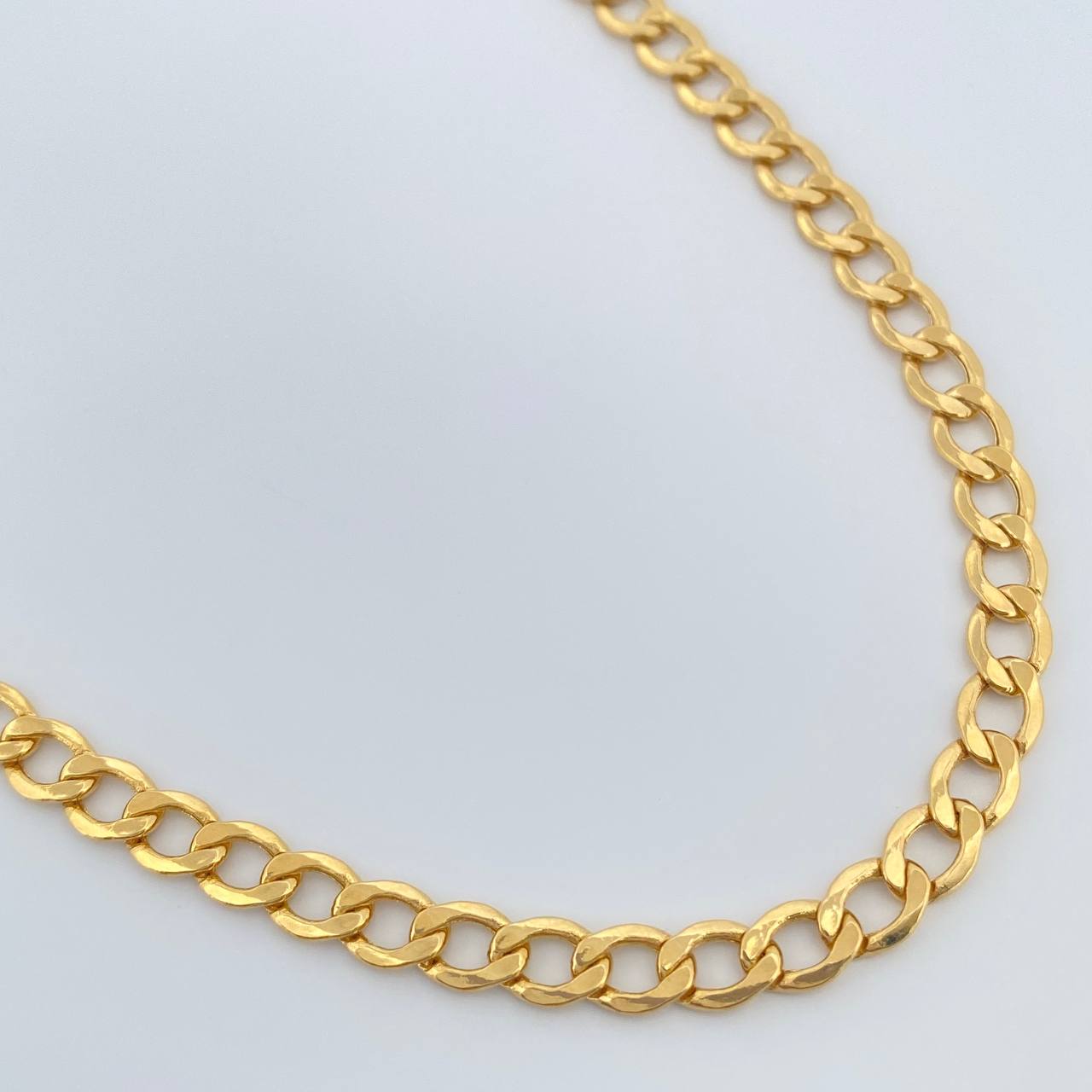 Cadena Cubana 13.6gr / 59.8cm / 5.07mm Oro Amarillo +1 18K %