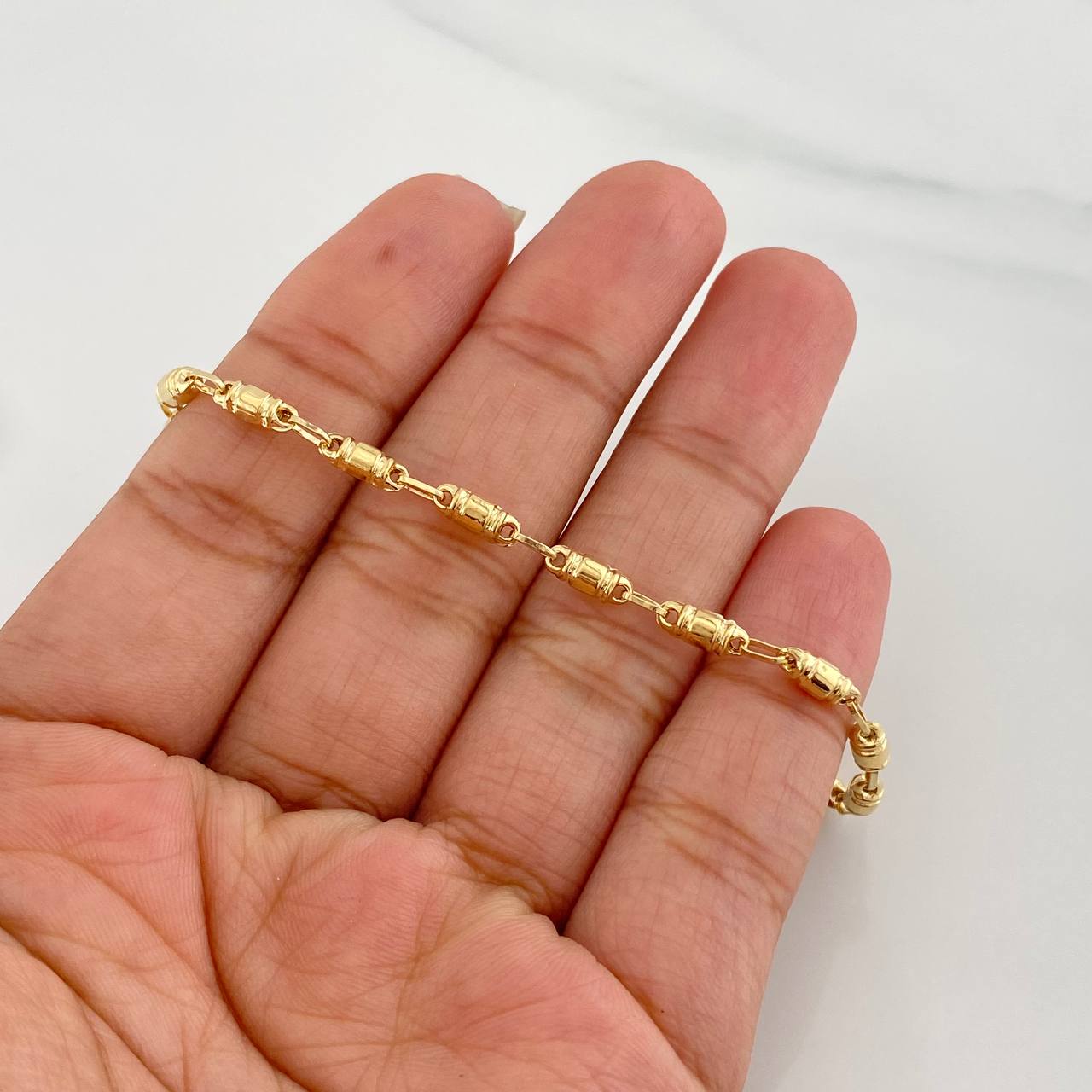 Pulso Rustico Barril 2.4g / 19cm / 3.05mm Oro Amarillo 18K