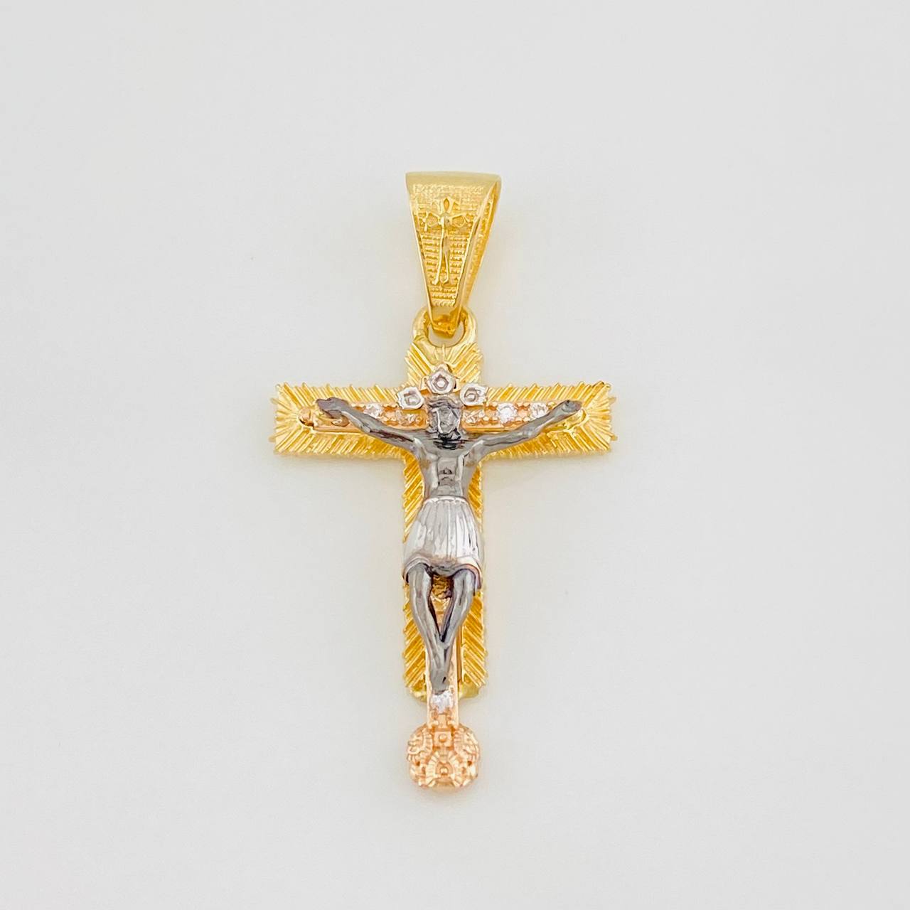 Dije Cruz Cristo 3.2g / 3.5cm Tres Oros 18K