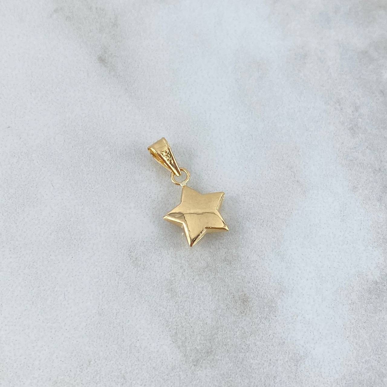 Dije Estrella 0.45gr / 1.7cm / Troquelada Oro Amarillo