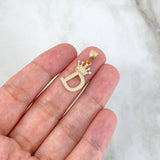 Dije Letra D Corona 1.75gr / 2.5cm / Circones Blancos Oro Amarillo