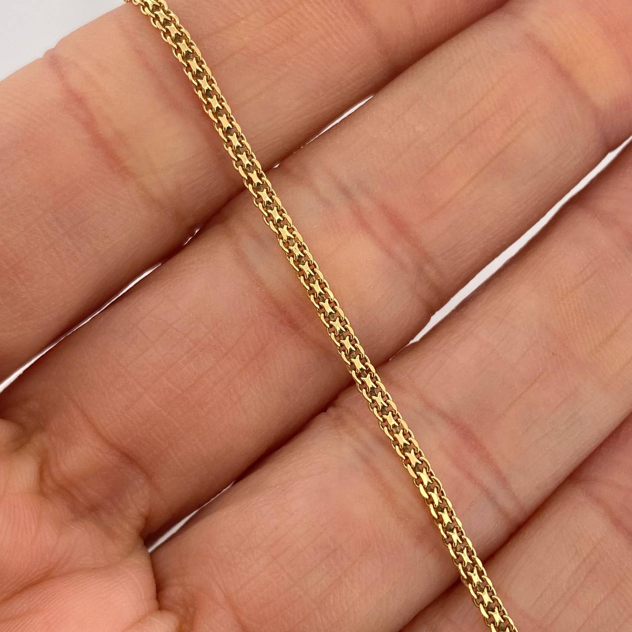 Pulso Chino 2.05gr / 19cm / 2.05mm Oro Amarillo +1 18K $