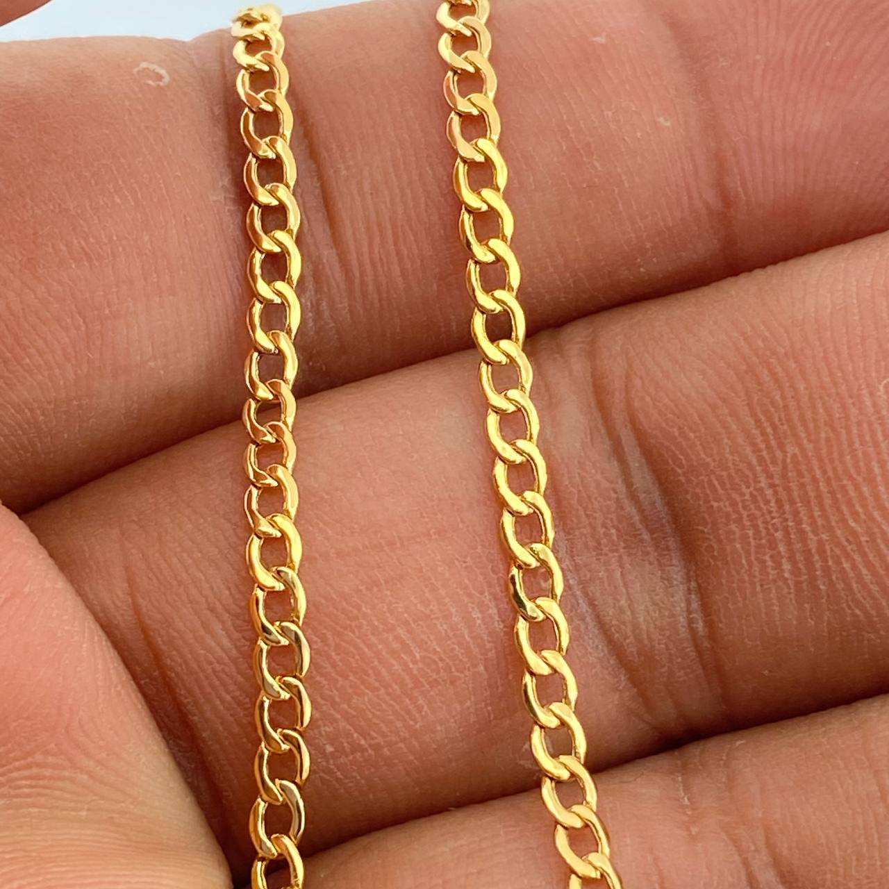 Cadena Cubana 2.65gr / 45cm / 2.2mm Oro Amarillo +1 18K &