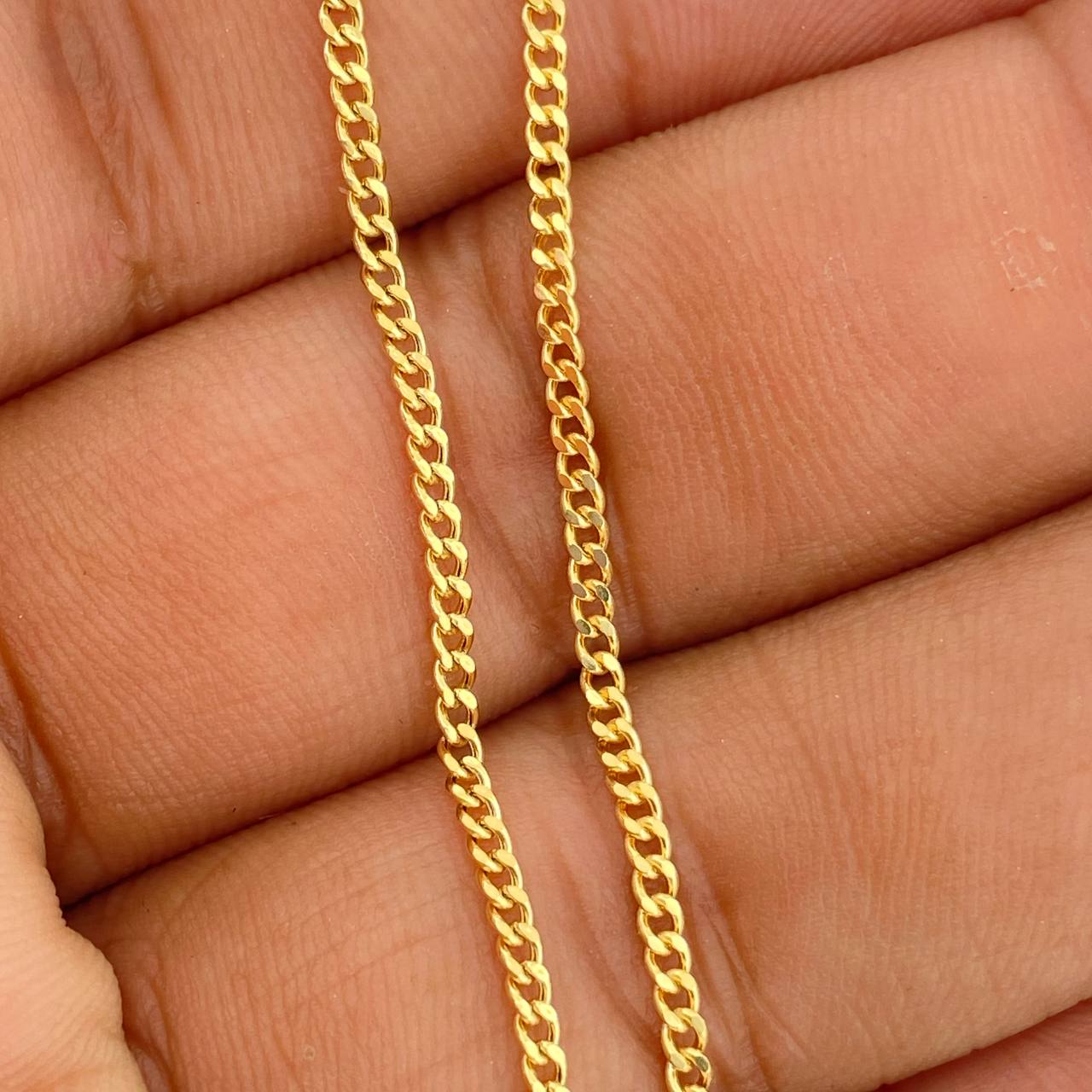 Cadena Cubana 2.95gr / 59.6cm / 1.5mm Oro Amarillo +1 18K &