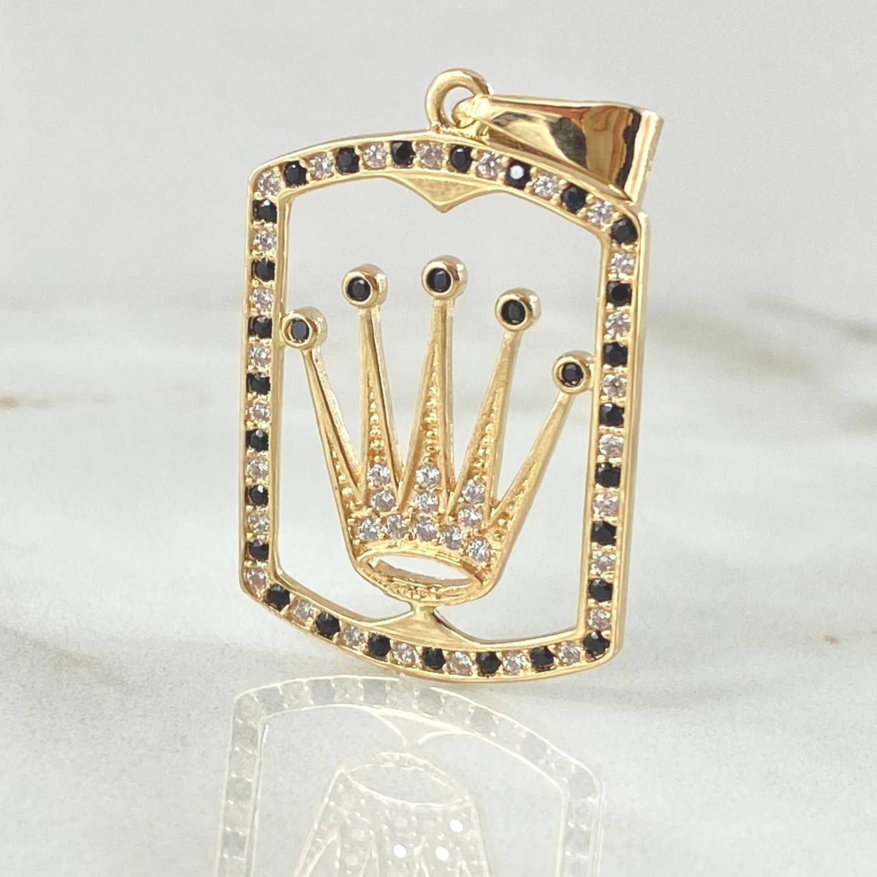 Dije Marco Rectangular Corona 4.15gr / 3.8cm / Oro 18K