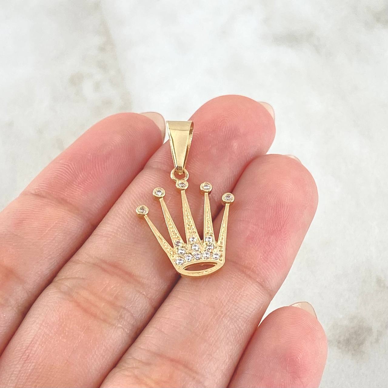 Dije Corona 1.7gr / 2.7cm / Oro 18K