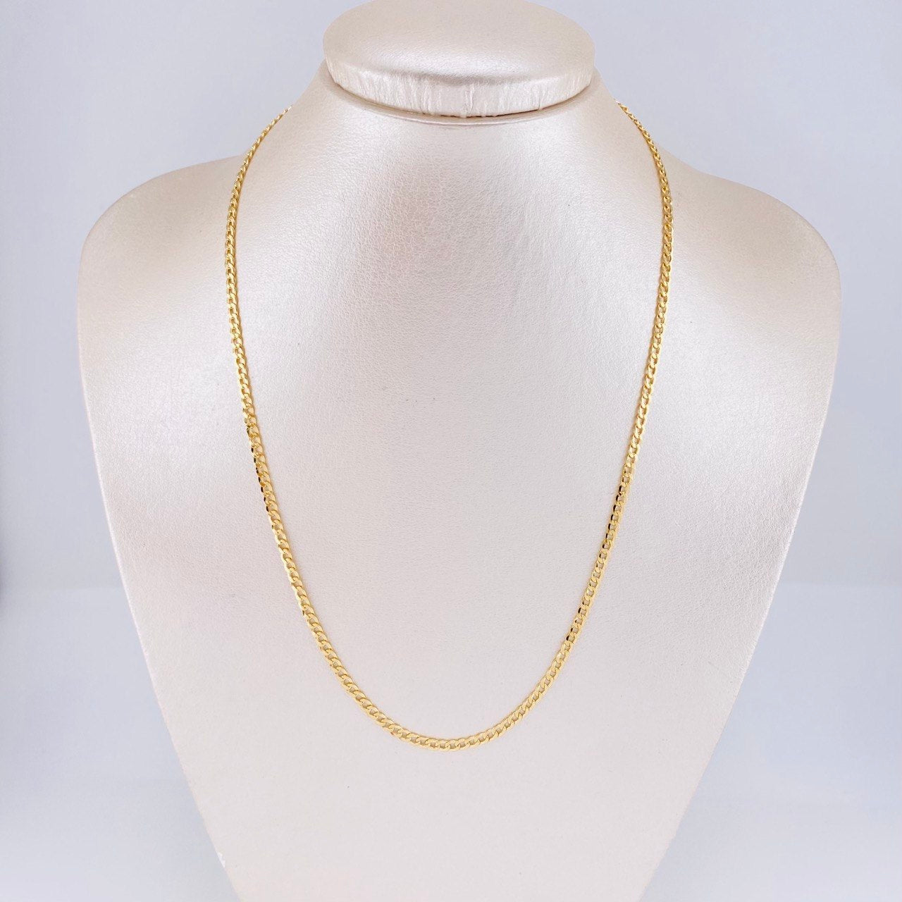 Cadena Cubana 4.2g / 45cm / 2.8mm Oro Amarillo 18K