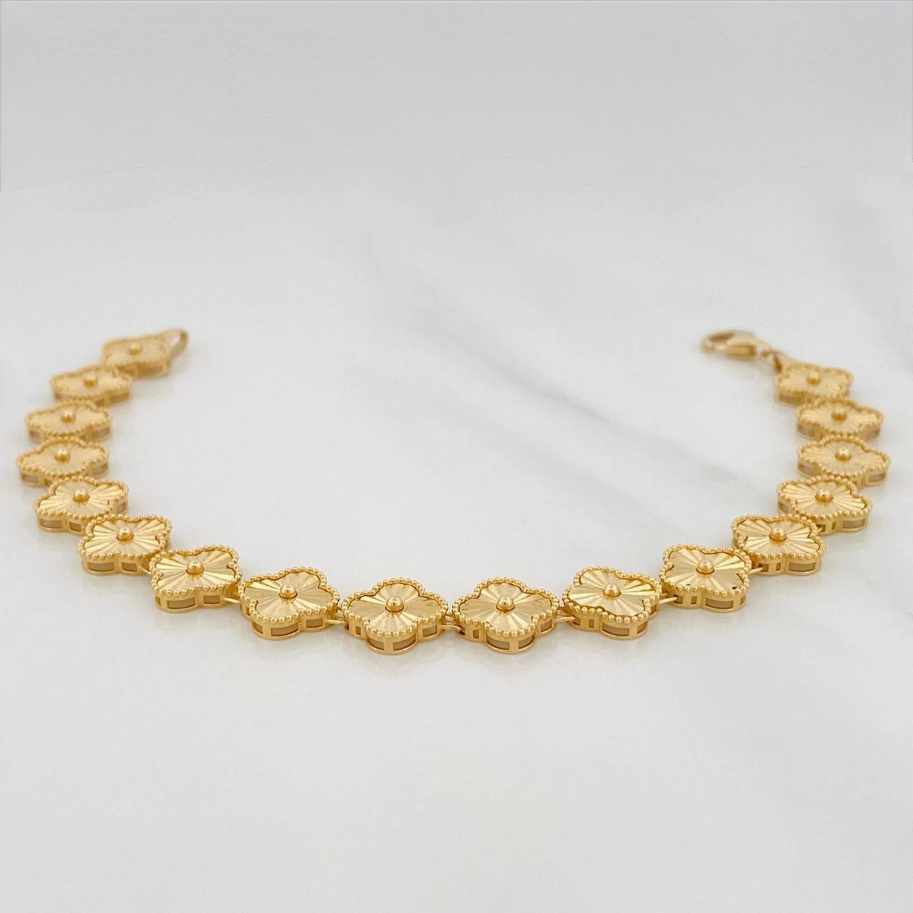 Pulso Trebol 7.45 g / 18 cm / 7.1 mm Oro Amarillo 18K
