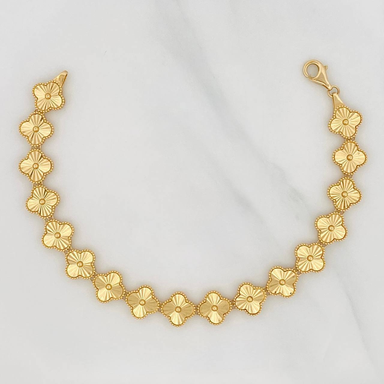Pulso Trebol 7.45 g / 18 cm / 7.1 mm Oro Amarillo 18K