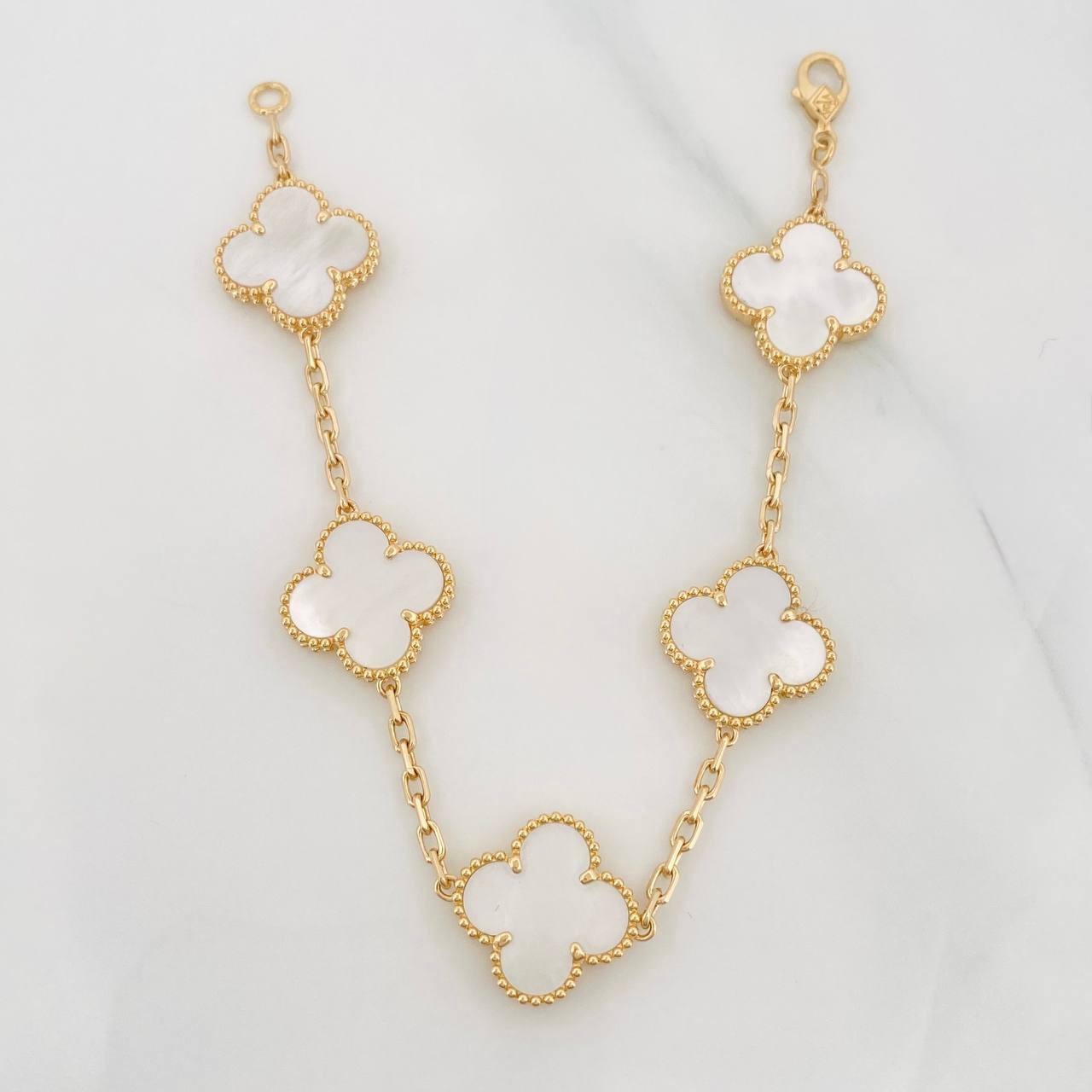 Pulso Aro Seguido Trebol 9.45 g / 17.05 cm / 2.1 mm Oro Amarillo 18K