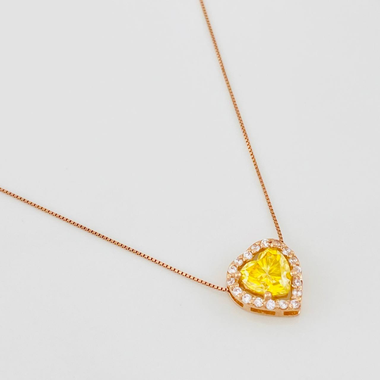 Cadena Veneciana Corazon Moisanita 1.68 qts 2.15g / 45cm / 0.6mm Oro Rosa 18K
