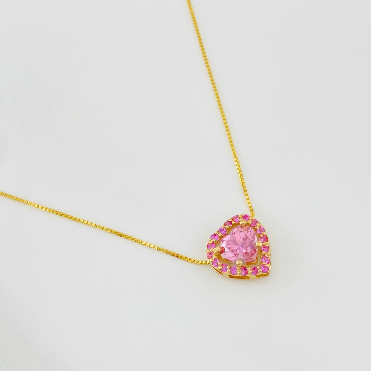 Cadena Veneciana Corazon Moisanita 1.18 qts 2.9g / 45cm / 0.7mm Oro Amarillo 18K