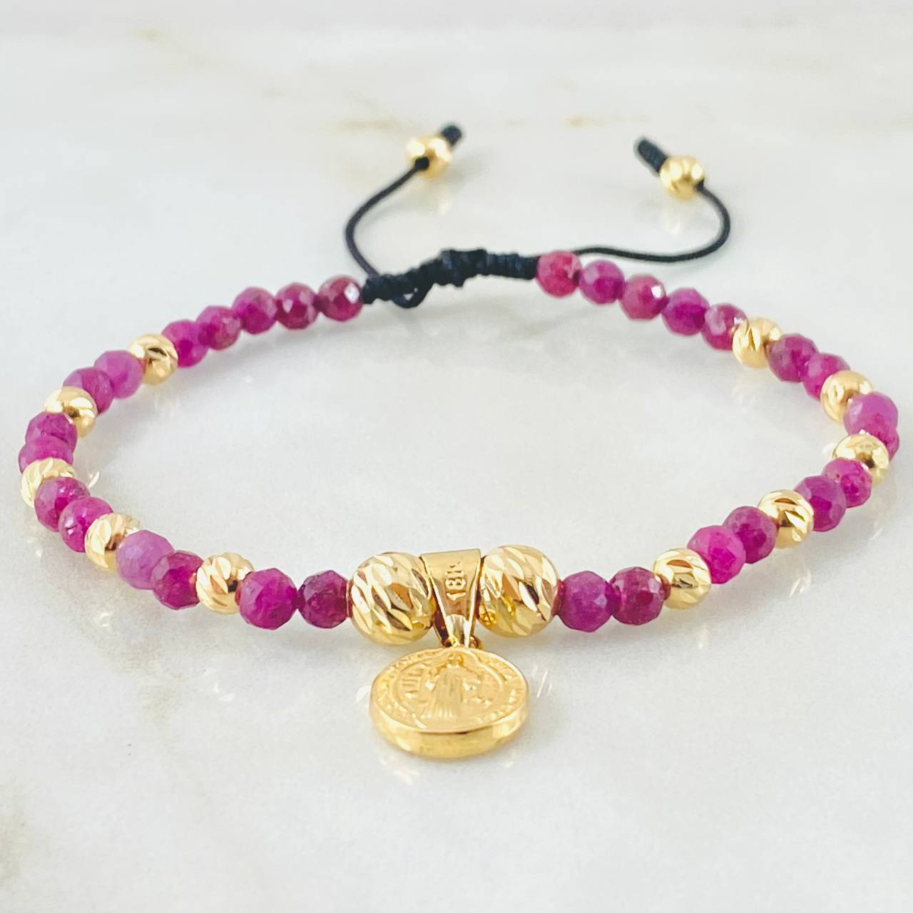 Pulsera Negra Rubies San Benito 2.35gr / Oro Amarillo 18K *