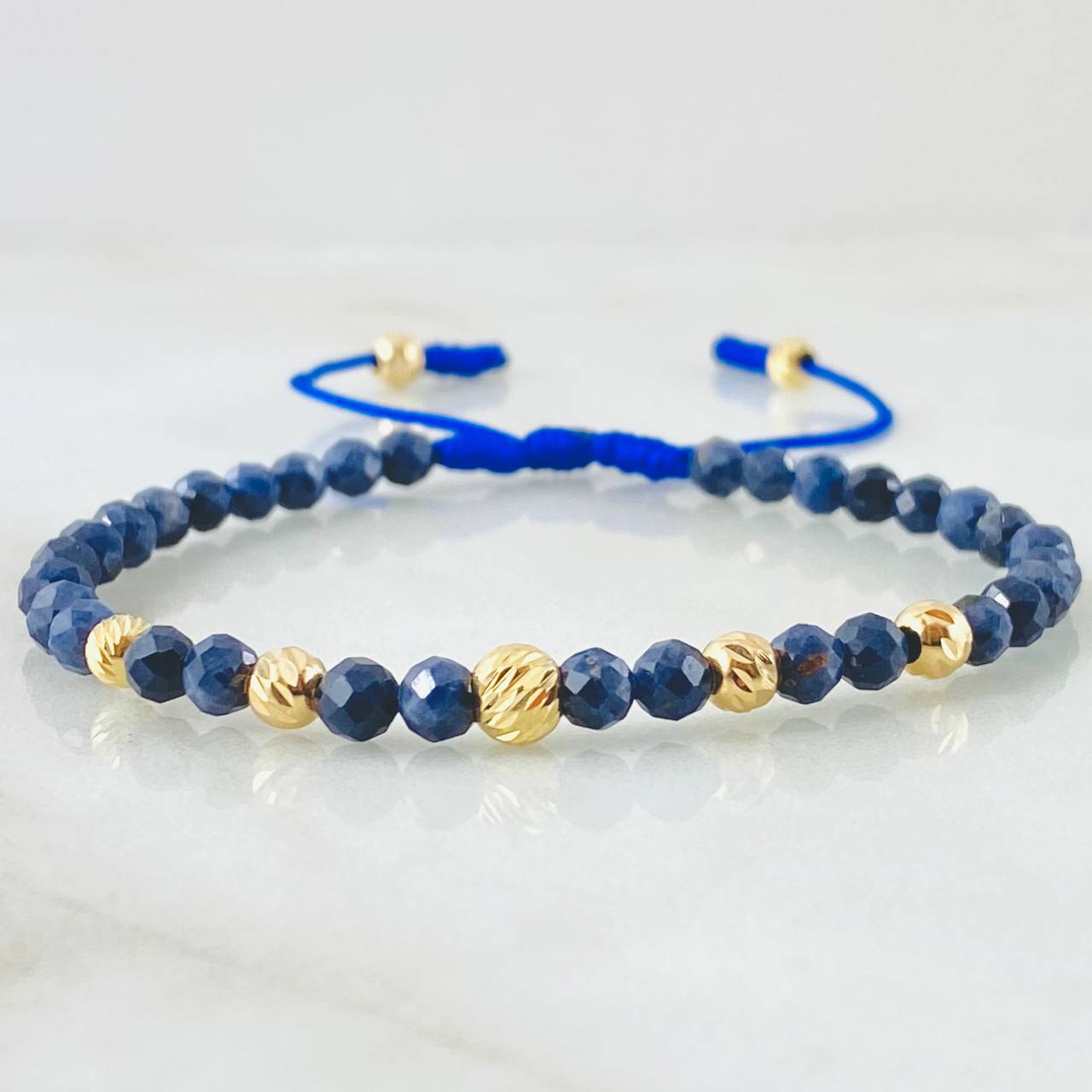 Pulsera Azul Zafiro Celestial 5mm-4mm 7 und Oro Amarillo 18K (A.C)