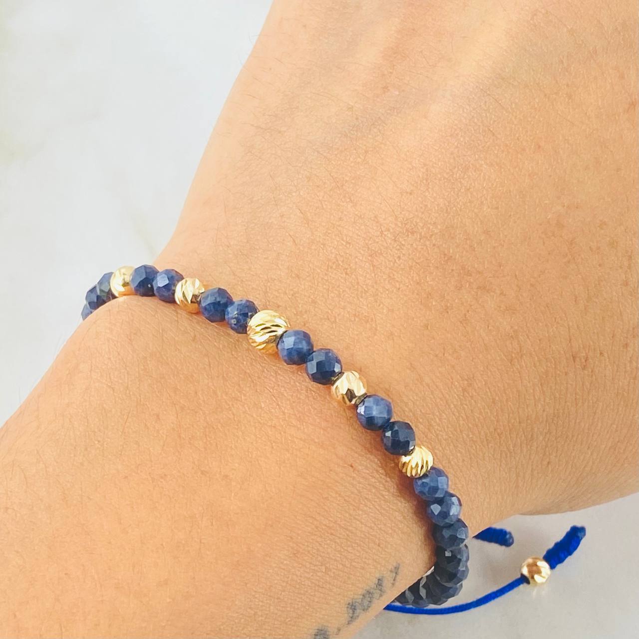 Pulsera Azul Zafiro Celestial 5mm-4mm 7 und Oro Amarillo 18K (A.C)