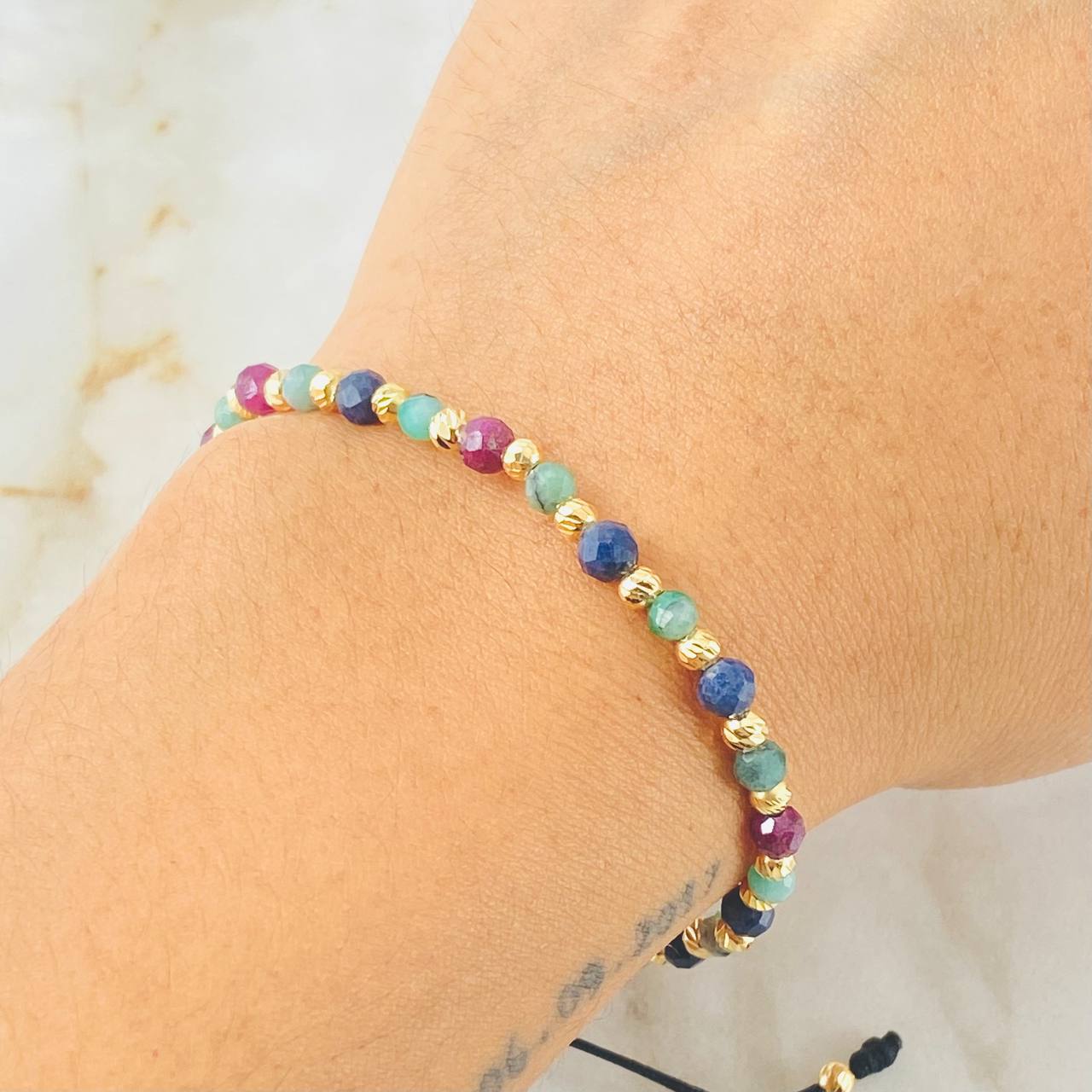 Pulsera Negra Triada De Gemas 1.3gr / Oro Amarillo 18K *