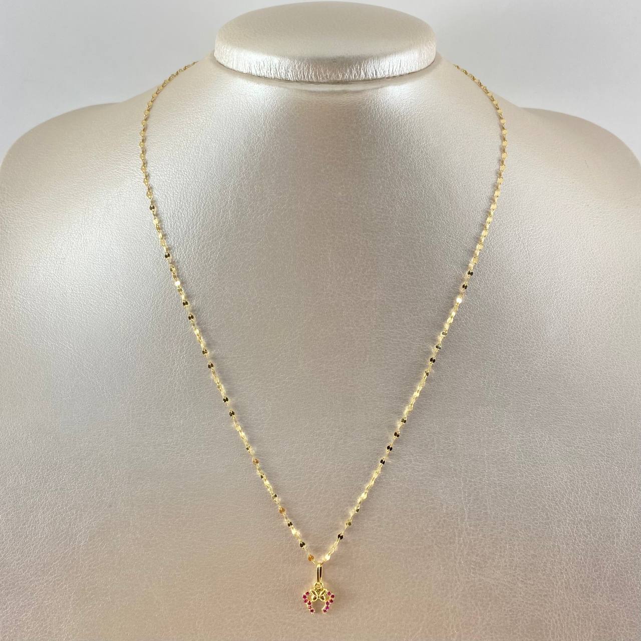 Set Cadena Flor Espejo 0.9gr / 45cm + Dije Oreja Ratón 0.5gr / 1.4gr / Circones Fucsias Oro 18K (Oferta)