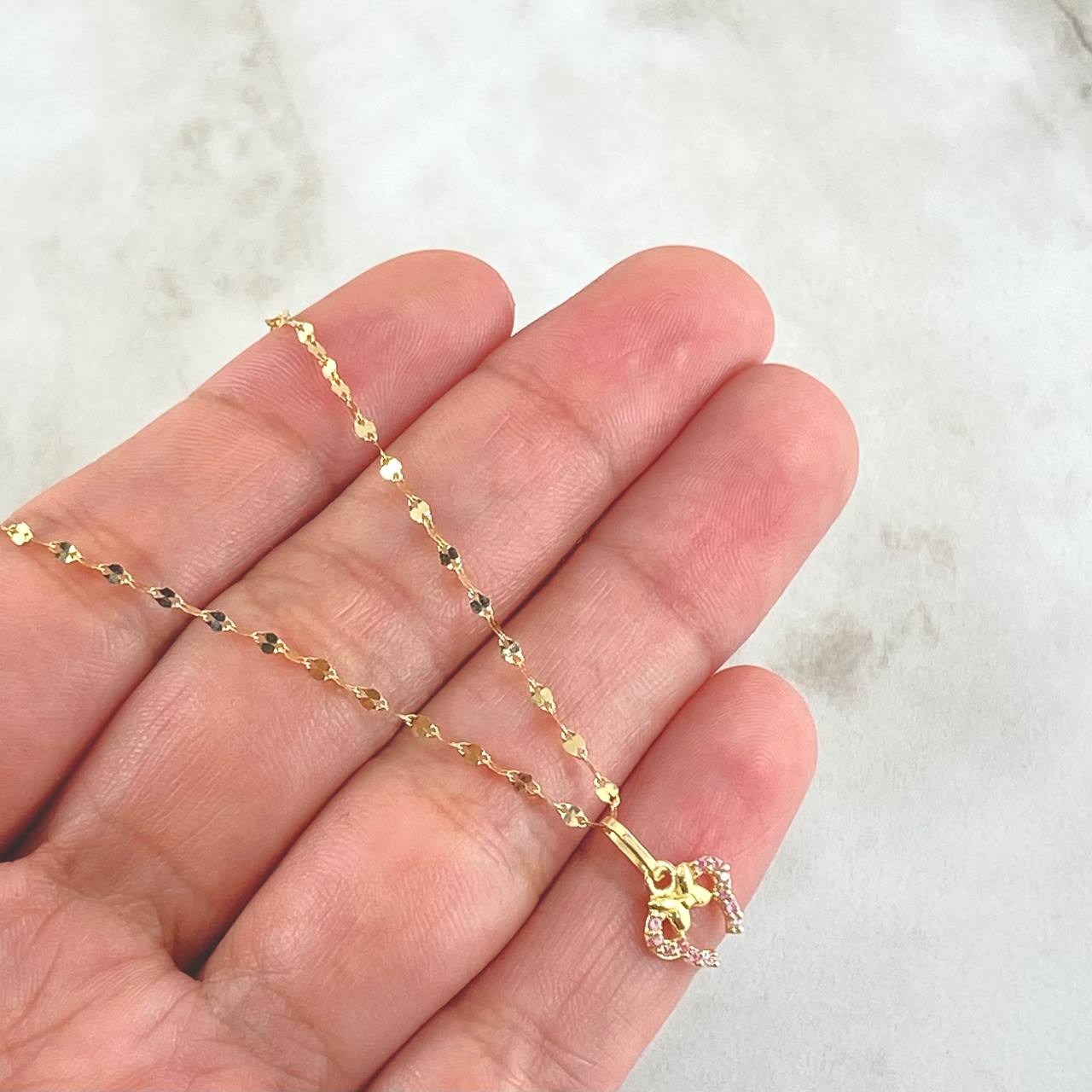 Set Cadena Flor Espejo 0.9gr / 45cm + Dije Oreja Ratón 0.5gr / 1.4gr / Circones Lila  Oro 18K (Oferta)