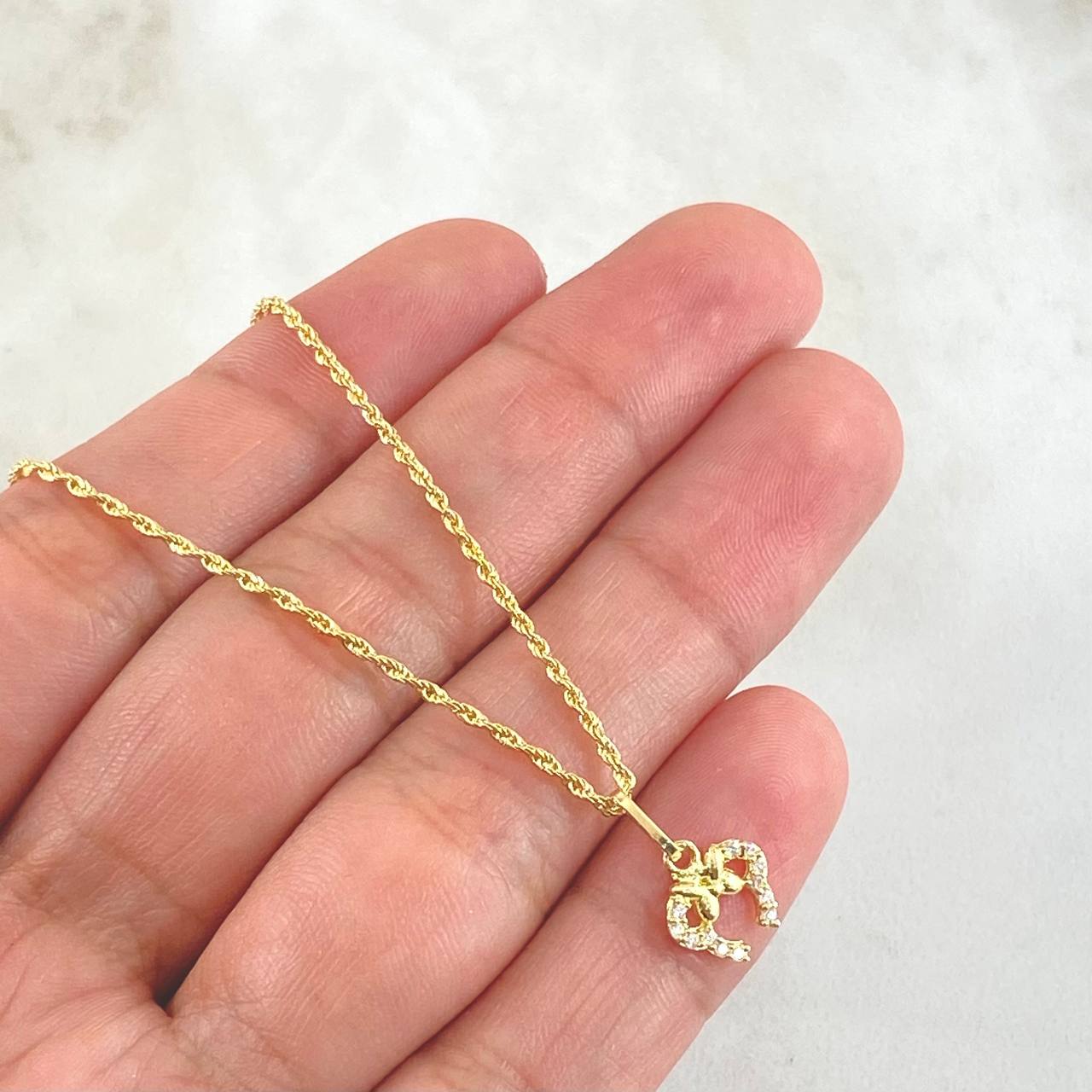 Set Cadena Lazo 0.9gr / 45cm + Dije Oreja Ratón 0.55gr / 1.45gr / Circones Blancos Oro 18K (Oferta) -