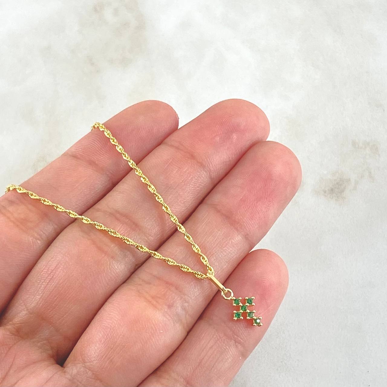 Set Cadena Lazo 1gr / 50cm + Dije Crúz Tupida 0.4gr / 1.4gr / Circones Verdes Oro 18K (Oferta) -