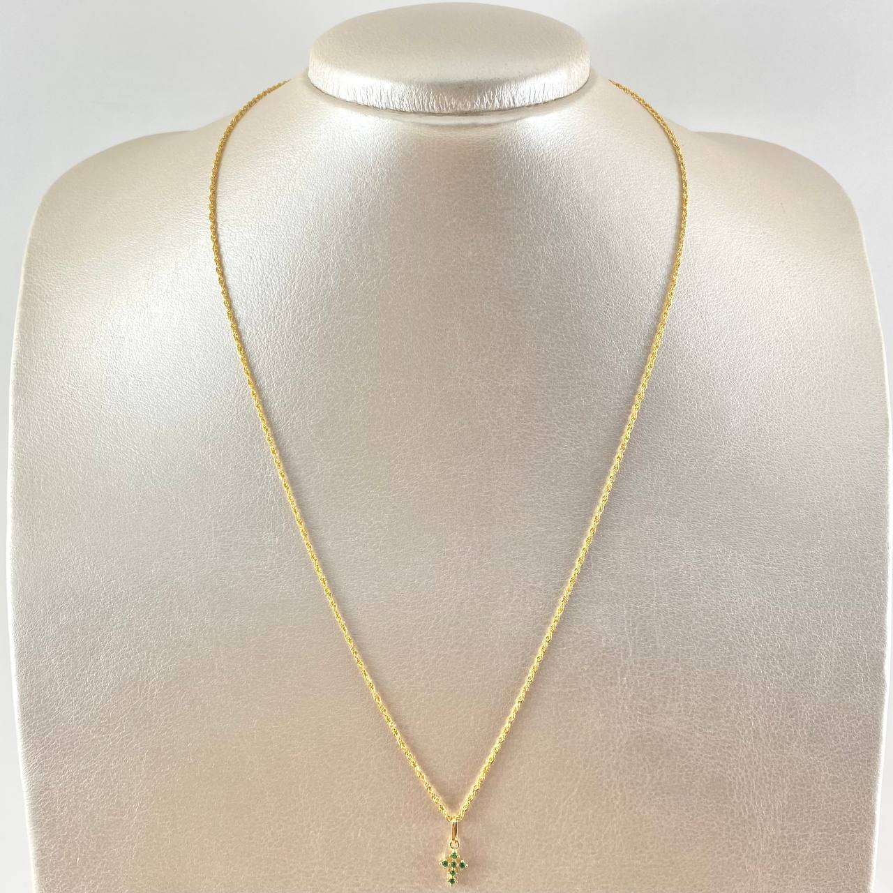 Set Cadena Lazo 1gr / 50cm + Dije Crúz Tupida 0.4gr / 1.4gr / Circones Verdes Oro 18K (Oferta) -