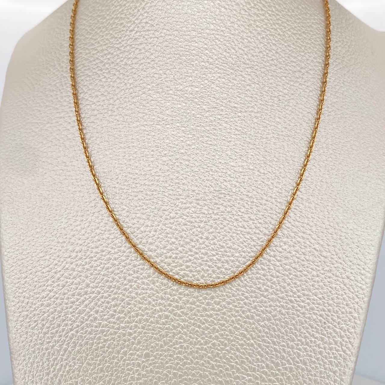 Cadena Aro Seguido 4.15gr / 41cm / 1.35mm Oro Amarillo +3 18K $