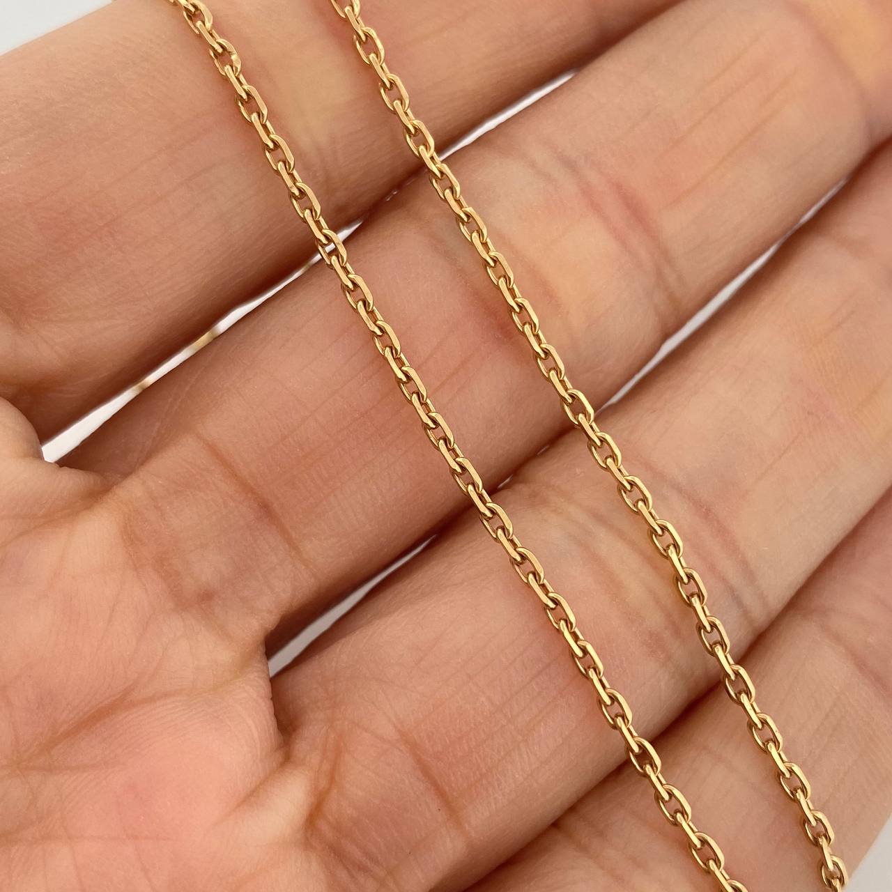 Cadena Aro Seguido 4.15gr / 41cm / 1.35mm Oro Amarillo +3 18K $