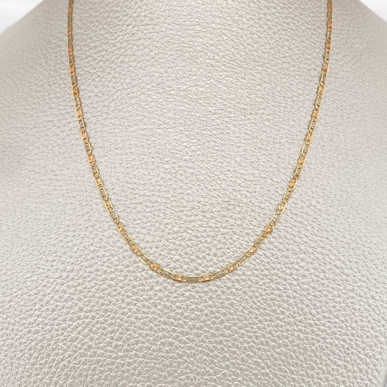 Cadena Escalera Plana 2.65gr / 51cm / 0.6mm Tres Oros +3 18K $