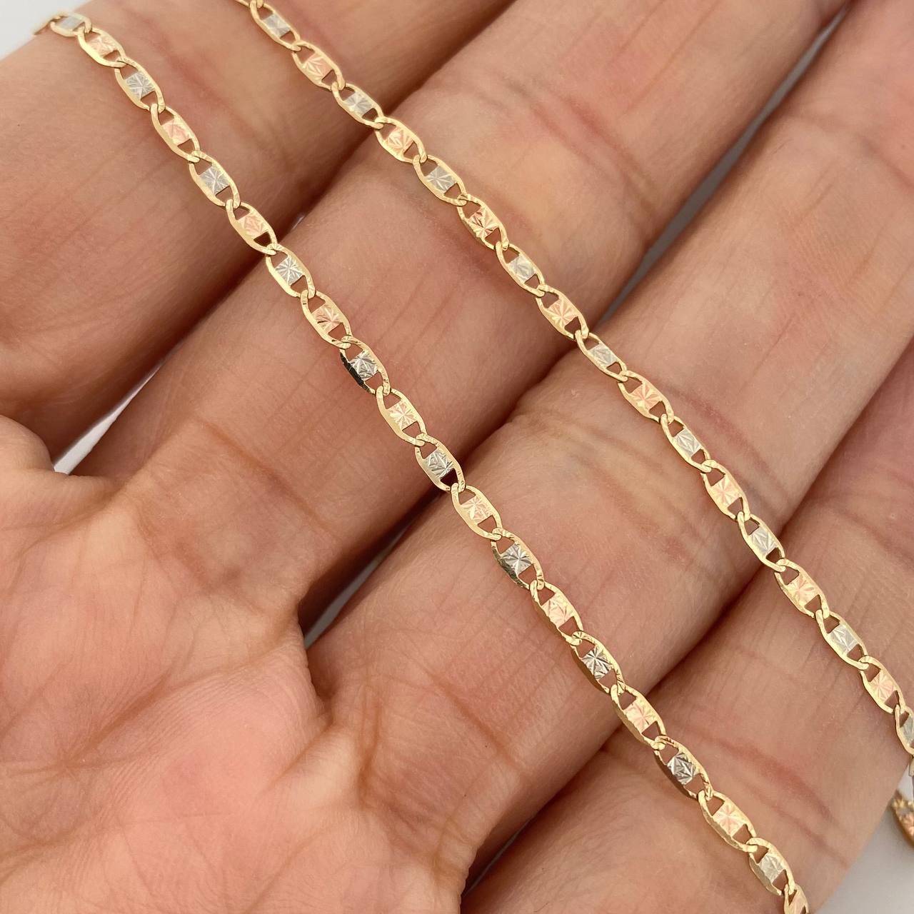 Cadena Escalera Plana 2.65gr / 51cm / 0.6mm Tres Oros +3 18K $