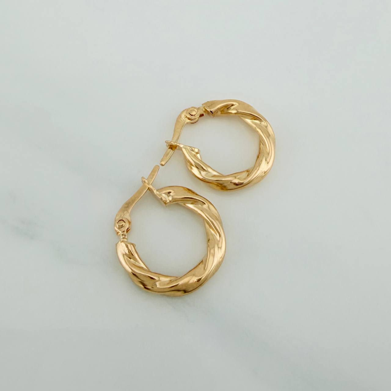 Candongas Mary 1.35gr / 1.5cm / Oro Amarillo 18K %