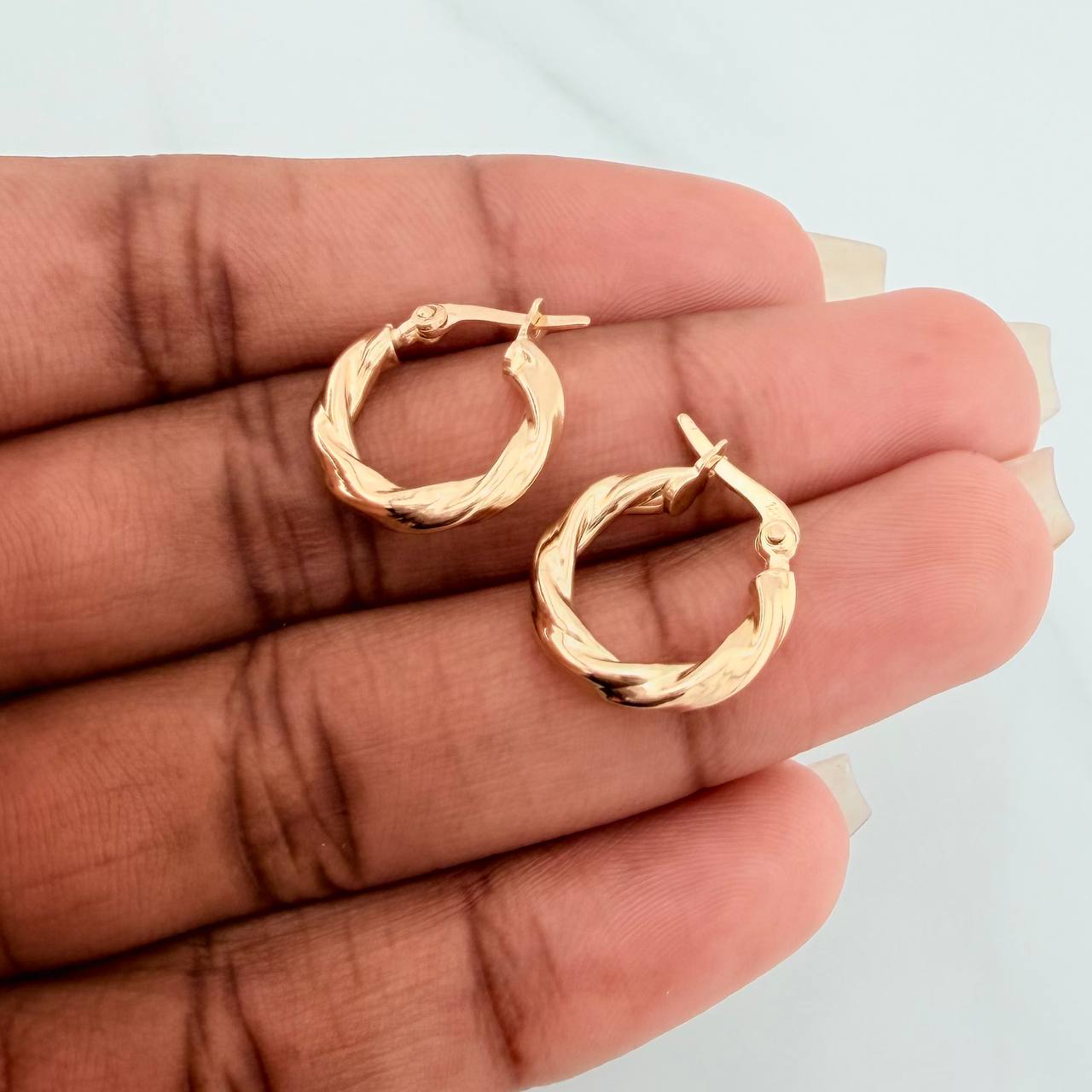 Candongas Mary 1.35gr / 1.5cm / Oro Amarillo 18K %