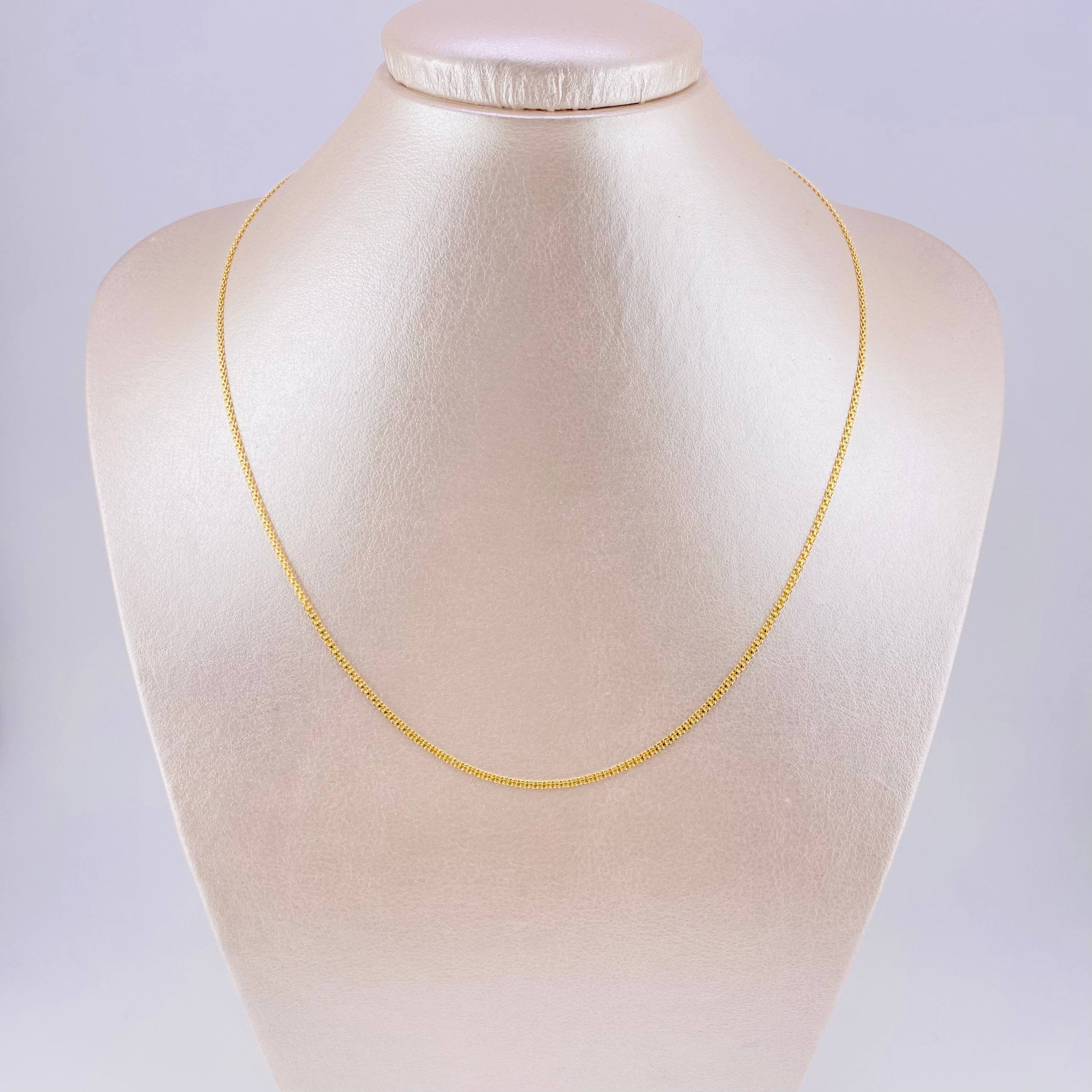 Cadena China 2.55g / 45cm / 1.4mm Oro Amarillo 18K