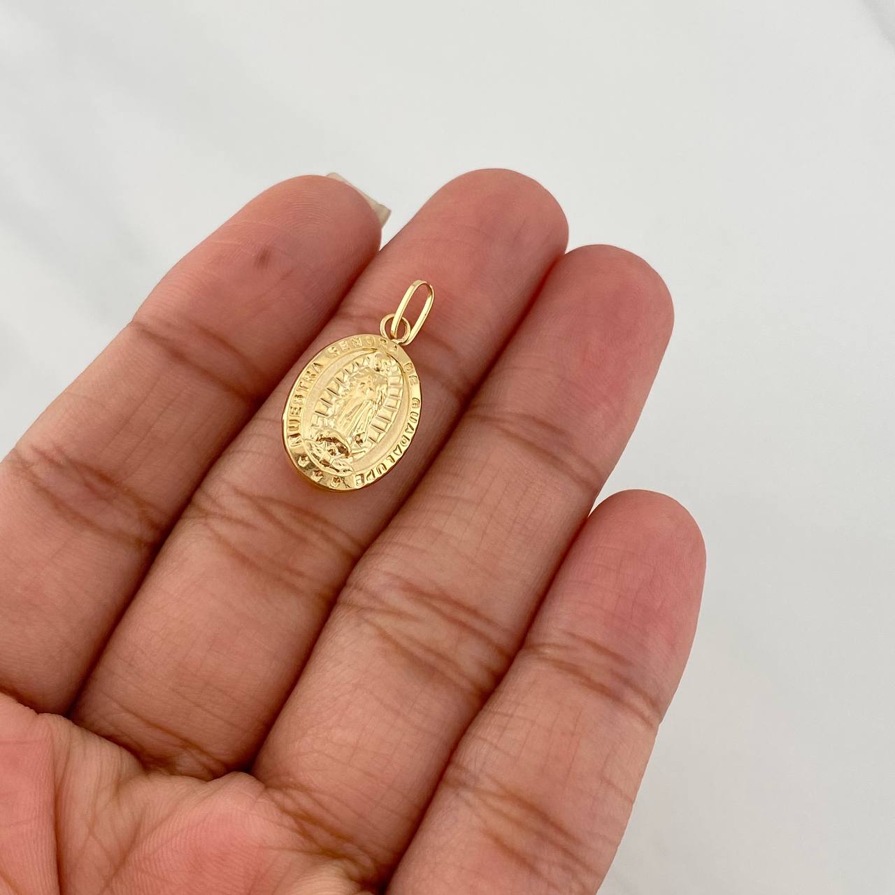 Dije Virgen de Guadalupe 1.05g / 2.5cm Oro Amarillo 18K