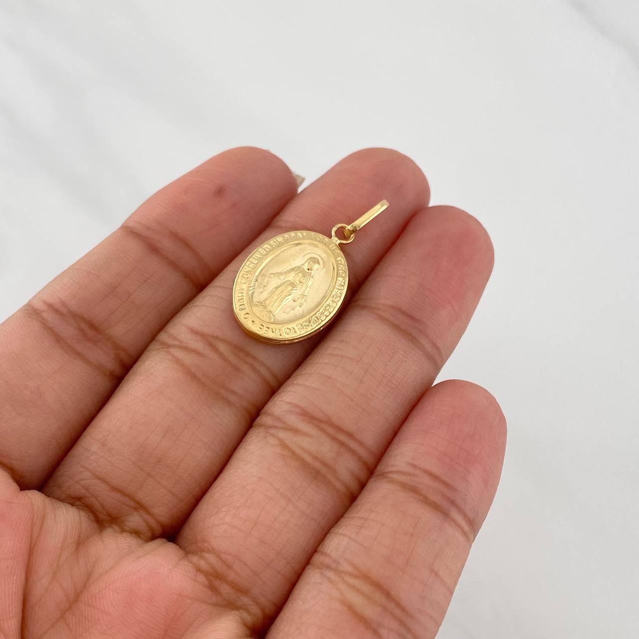 Dije Virgen Milagrosa 1.15g / 2.7cm Oro Amarillo 18K