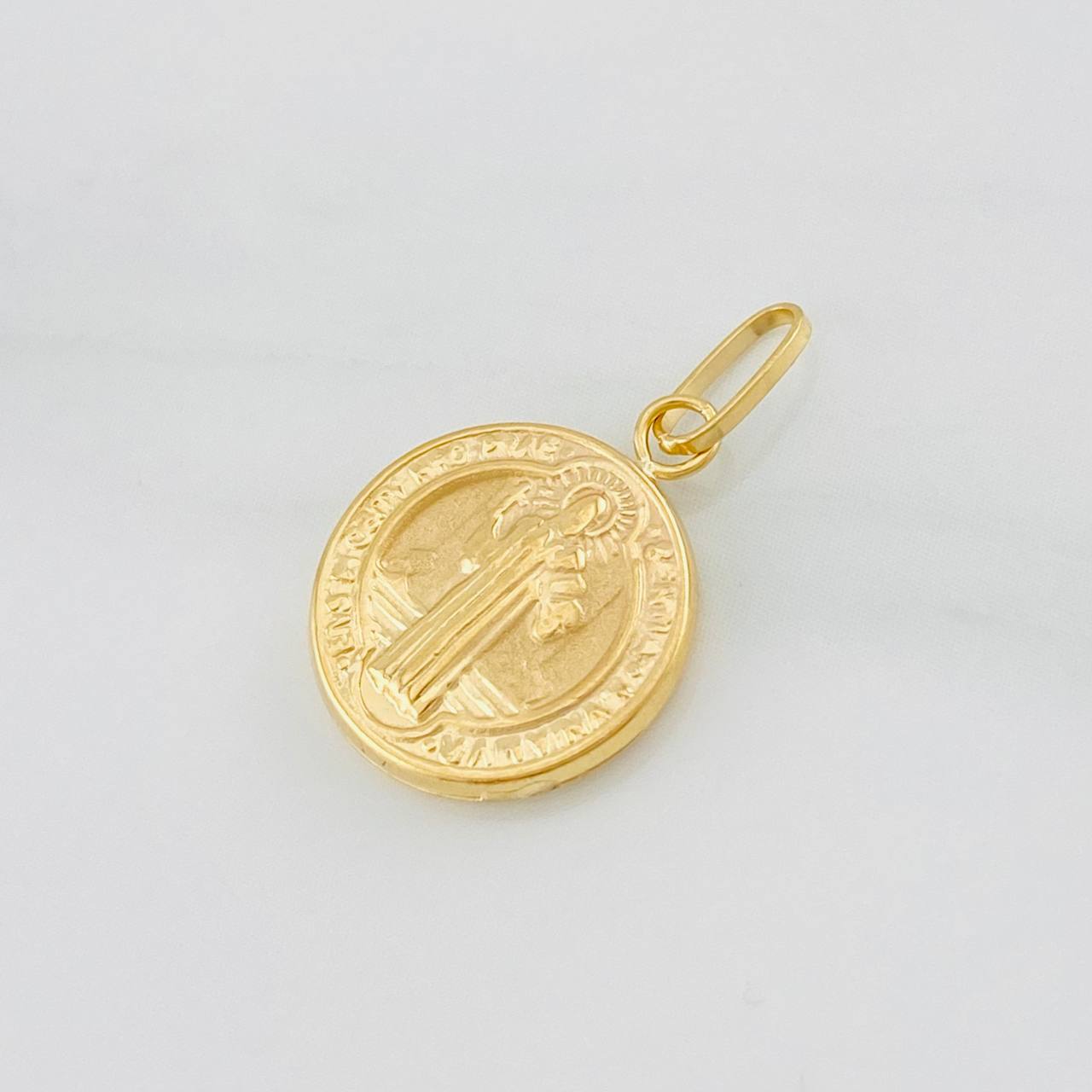 Dije San Benito 0.9g / 2cm Oro Amarillo 18K