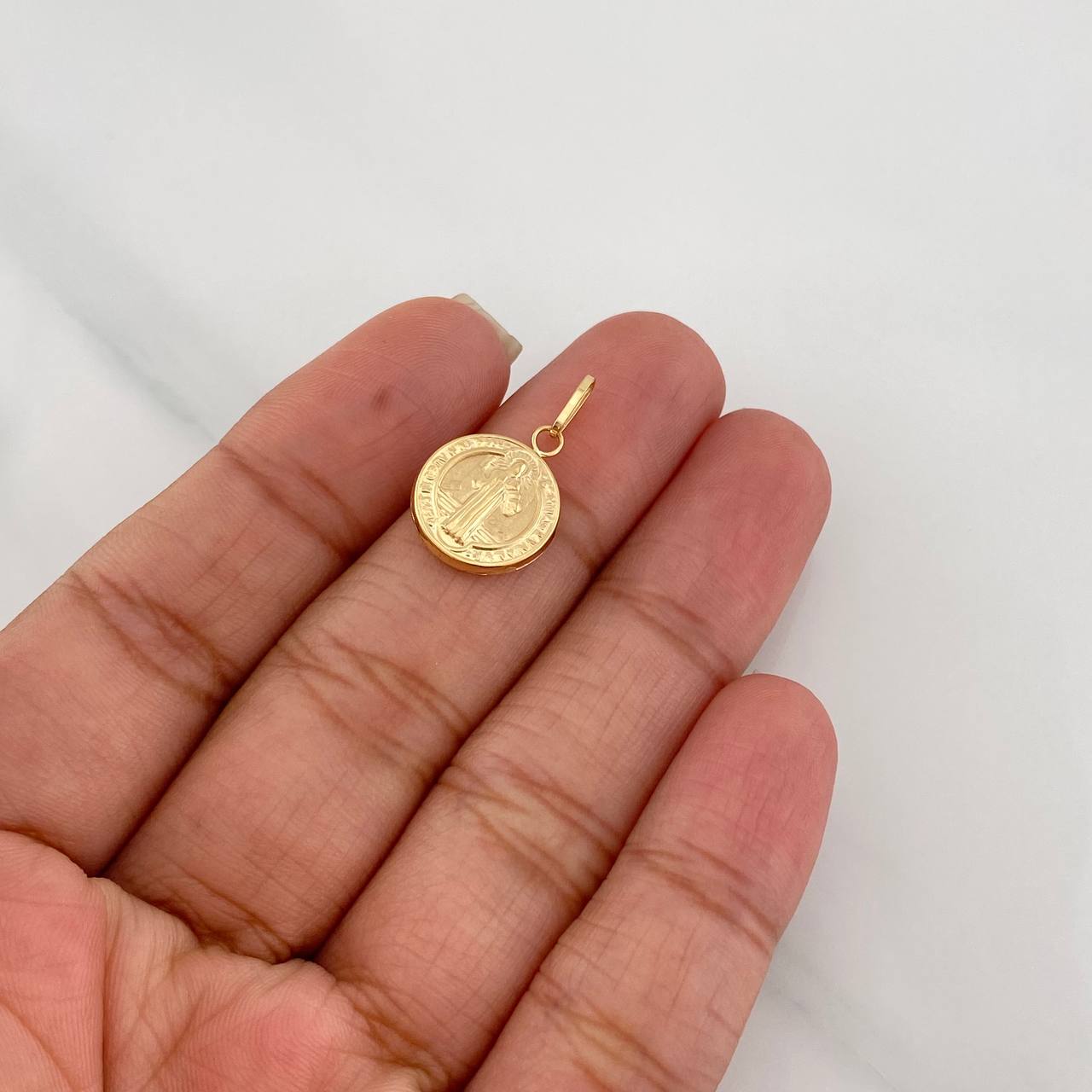 Dije San Benito 0.85g / 2cm Oro Amarillo 18K