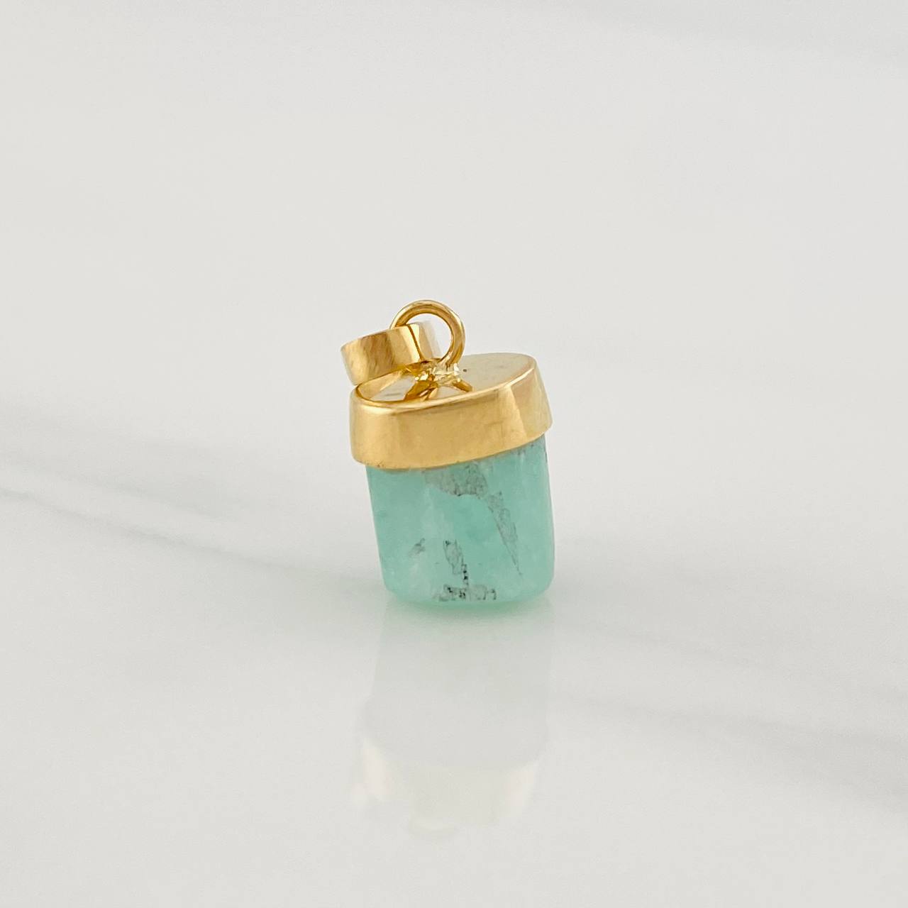 Dije Morralla Esmeralda 0.4g / 1.05cm Oro Amarillo 18K