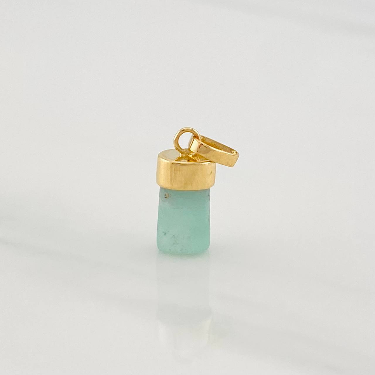 Dije Morralla Esmeralda 0.8g / 2cm Oro Amarillo 18K