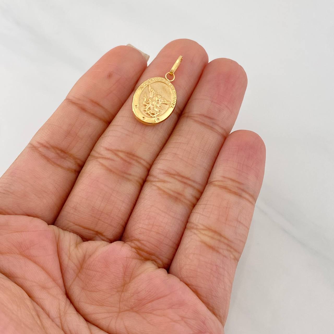Dije San Miguel Arcangel 0.95g / 2.1cm Oro Amarillo 18K