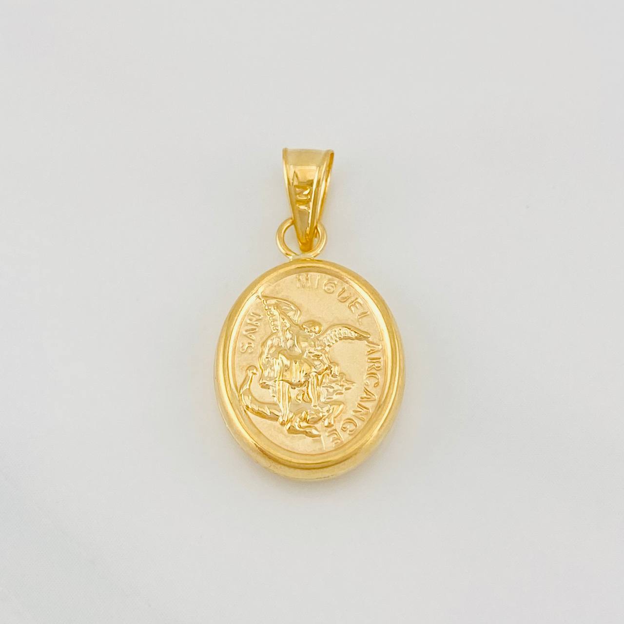Dije San Miguel Arcangel 1.1g / 2.1cm Oro Amarillo 18K