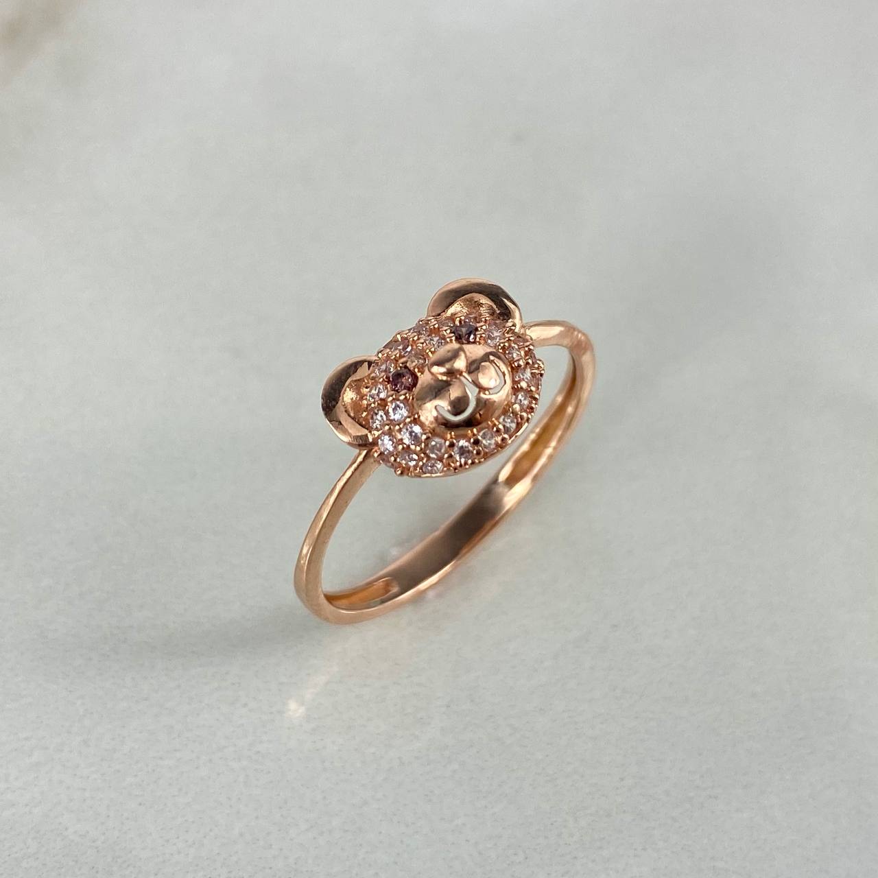 Anillo Oso 2.1gr / T7 1/2 / Circones Blancos Cafes Oro Rosa