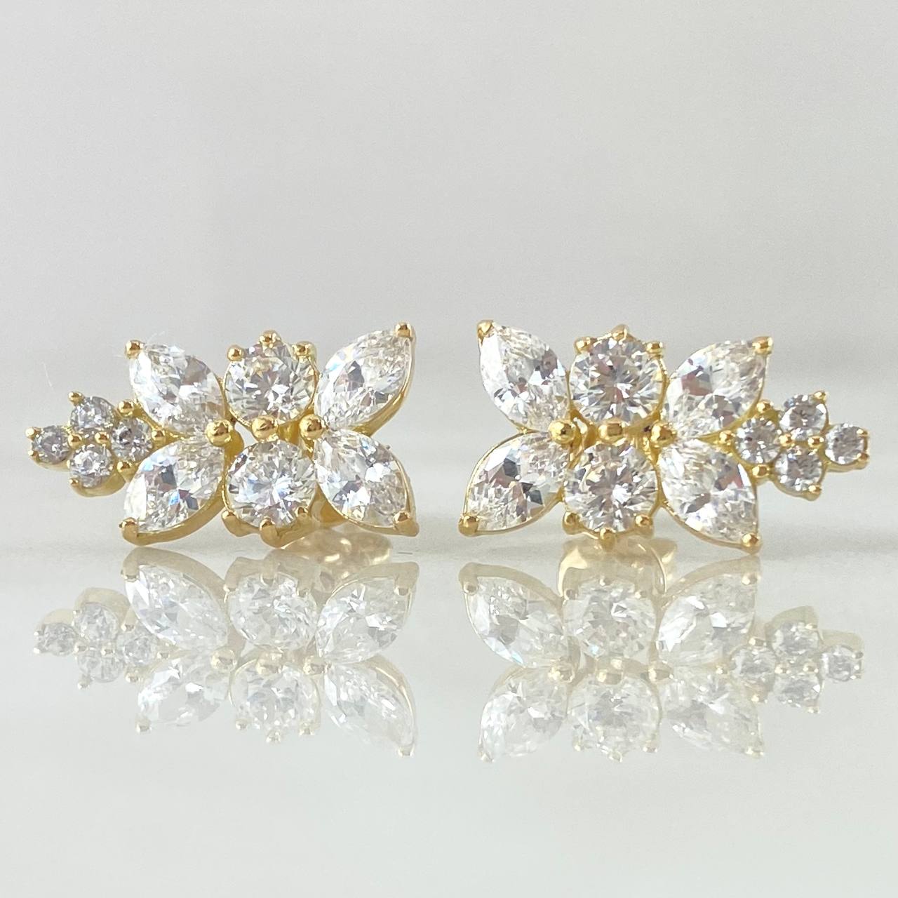 Set Hoja en Secuencia - Topos 1.3cm - Anillo T6 1/2  5.3gr Circones Blancos  Nac.Esp. Oro 18K