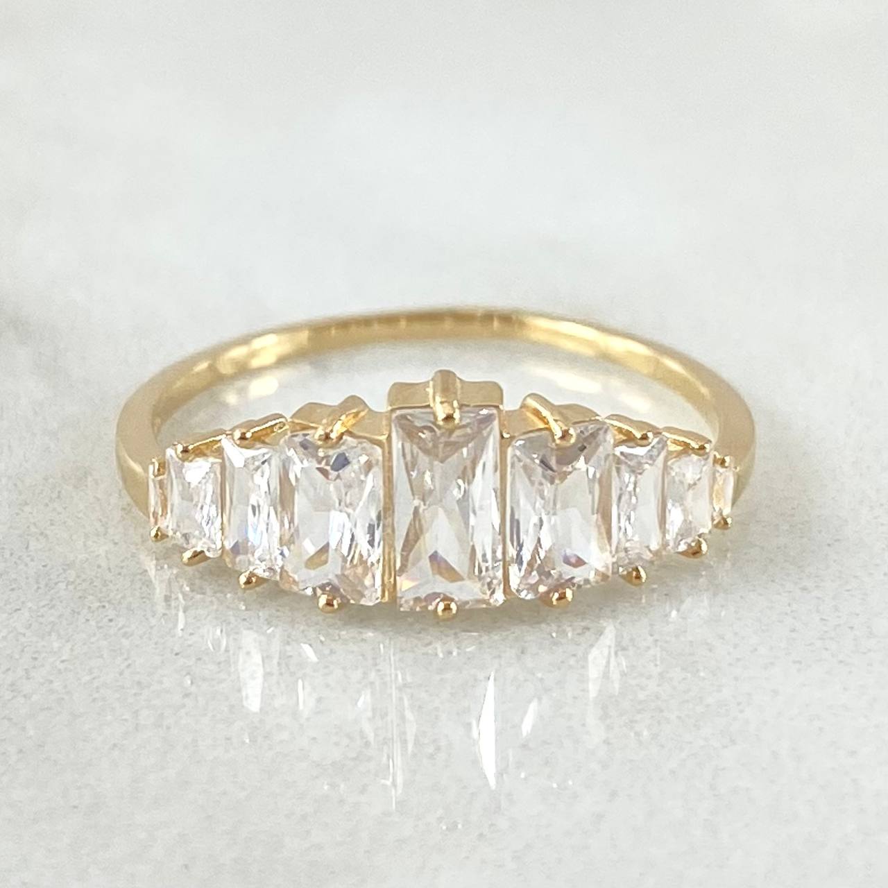 Set Linea Ascendente - Topos 1.2cm - Dije 1.3cm - Anillo T6 3/4  4.4gr Circones Blancos  Nac.Esp. Oro 18K
